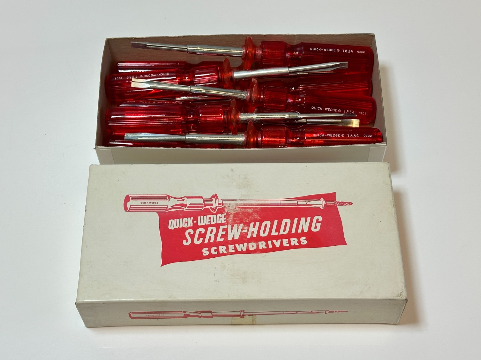 NEW Quick-Wedge 10pc 1834 Red Handle Flat Screw-Holding Screwdriver Bulk Box NOS NEW Quick-Wedge 10pc 1834 Red Handle Flat Screw-Holding Screwdriver Bulk Box NOS