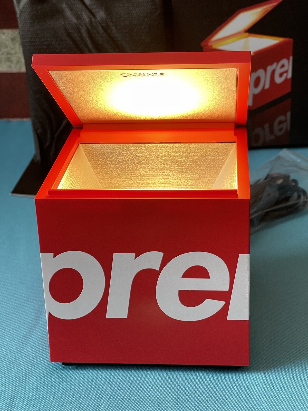 Supreme x Cini&Nils Cuboluce Table Lamp Color Red Table Top Brand New