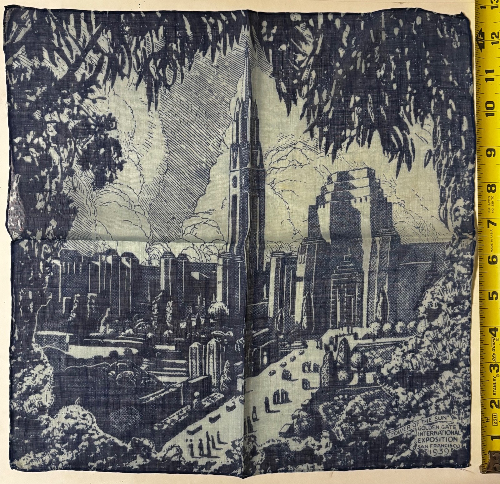 VINTAGE 1939 GOLDEN GATE INTERNATIONAL EXPOSITION SOUVENIR HANDKERCHIEF ART DECO VINTAGE 1939 GOLDEN GATE INTERNATIONAL EXPOSITION SOUVENIR HANDKERCHIEF ART DECO