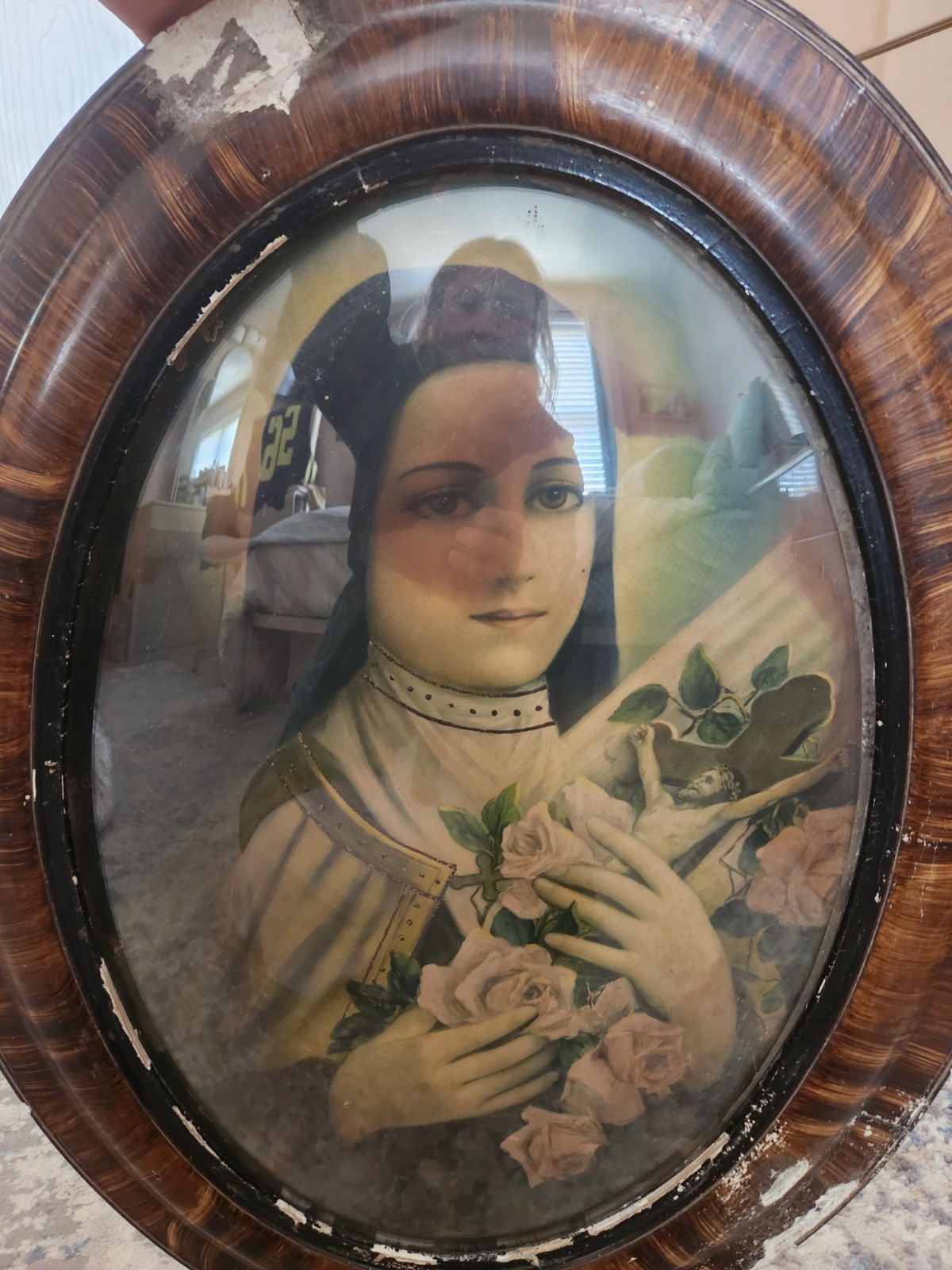 Antique Oval Convex Religious Print Double-Sided St Therese & Madonna Framed Antique Oval Convex Religious Print Double-Sided St Therese & Madonna Framed