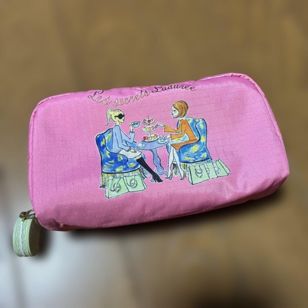 LeSportsac Les Secrets Ladurée Pink Pouch Macaron Charm Collaboration LeSportsac Les Secrets Ladurée Pink Pouch Macaron Charm Collaboration