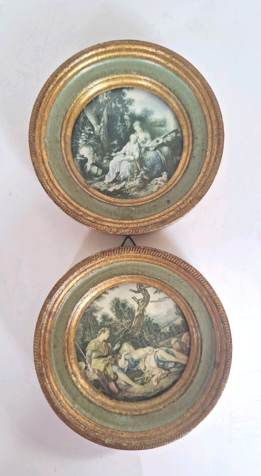Vtg Italian Round Miniature Prints Gilt Sage Green Distressed Wood Frame Rococo Vtg Italian Round Miniature Prints Gilt Sage Green Distressed Wood Frame Rococo