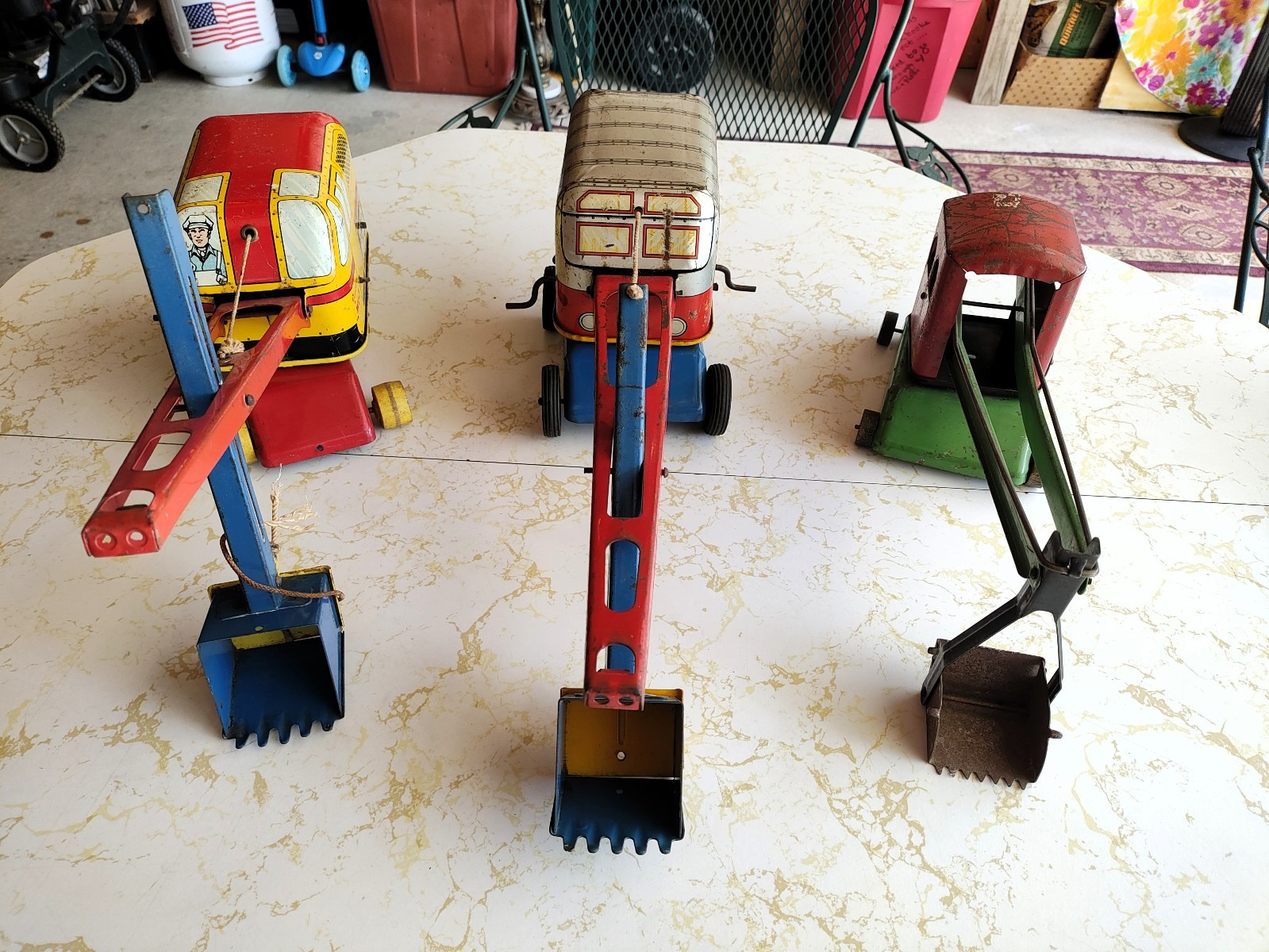 1930-50's Wyandotte Super Shovel & 2 Pressed Steel Crane Steam Shovels 1930-50's Wyandotte Super Shovel & 2 Pressed Steel Crane Steam Shovels