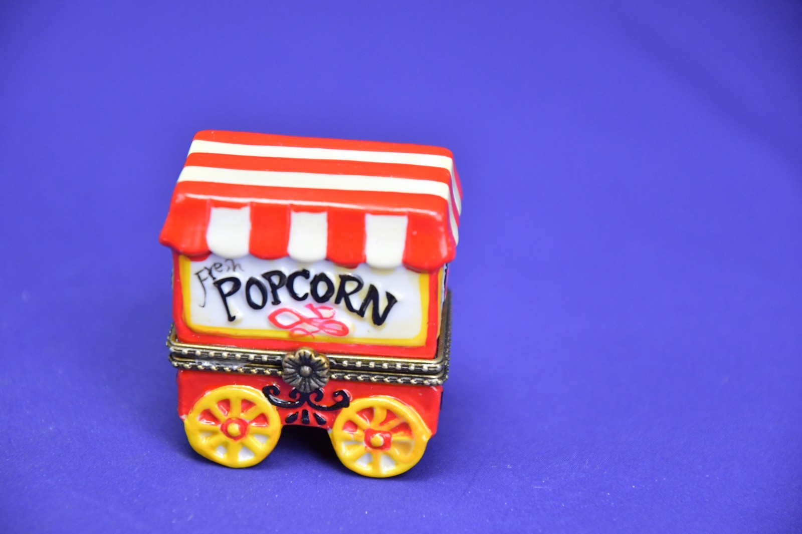 Popcorn Cart w/ Box of Popcorn Charm Porcelain Hinged Trinket Box Popcorn Cart w/ Box of Popcorn Charm Porcelain Hinged Trinket Box