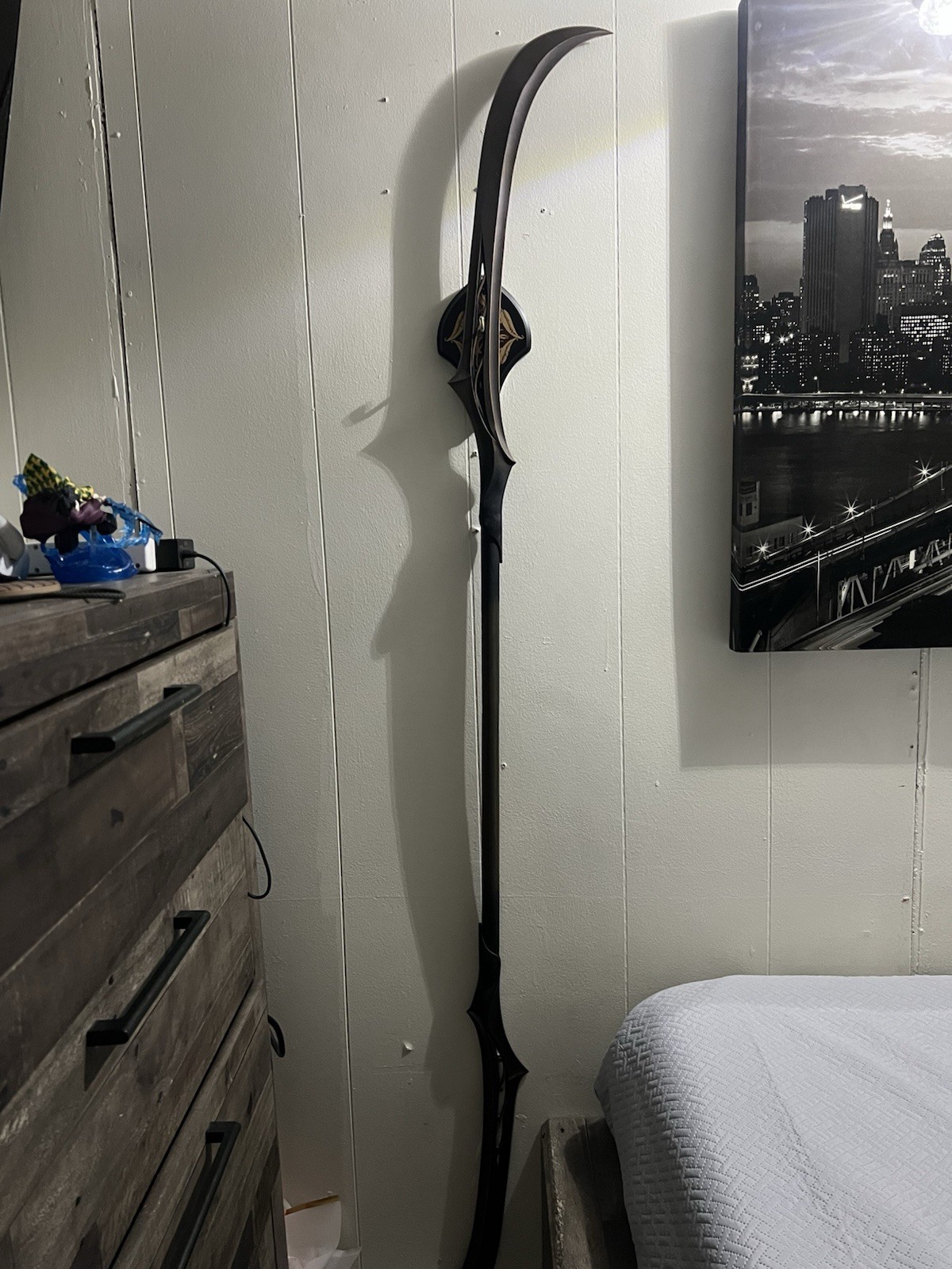 United Cutlery The Hobbit Mirkwood Double-Bladed Polearm Replica Bronze/Black United Cutlery The Hobbit Mirkwood Double-Bladed Polearm Replica Bronze/Black