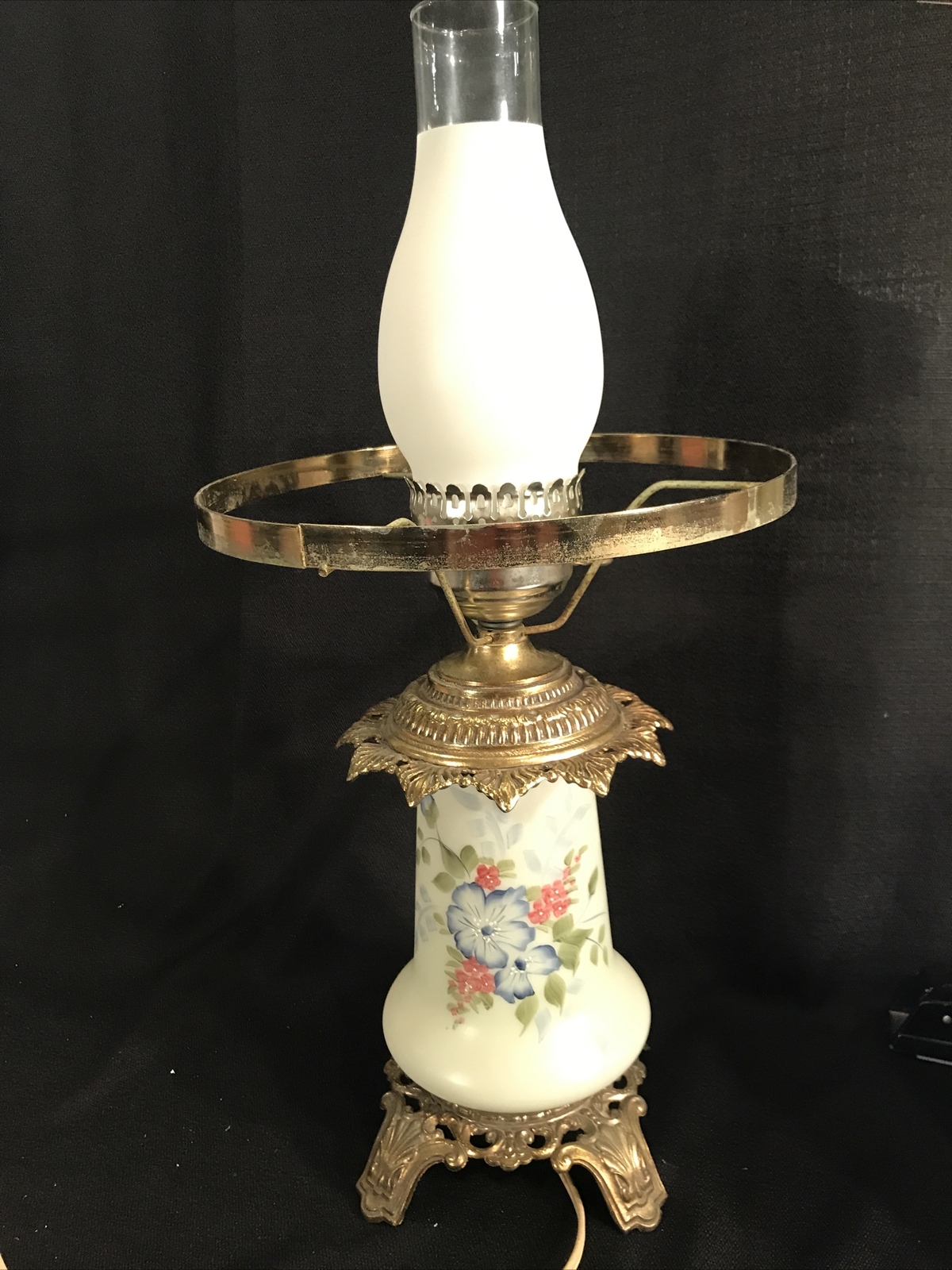 ADORABLE 3 Way Vintage Hurricane Lamp Base Hand Painted Floral 21" Tall (F 114) ADORABLE 3 Way Vintage Hurricane Lamp Base Hand Painted Floral 21" Tall (F 114)
