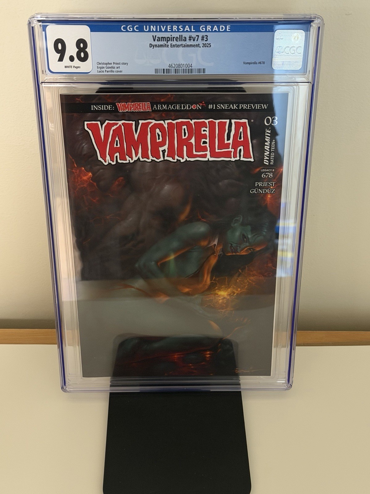 VAMPIRELLA #v7 #3, CGC 9.8, 2025, Lucio Carrillo Cover, Dynamite Entertainmen VAMPIRELLA #v7 #3, CGC 9.8, 2025, Lucio Carrillo Cover, Dynamite Entertainmen