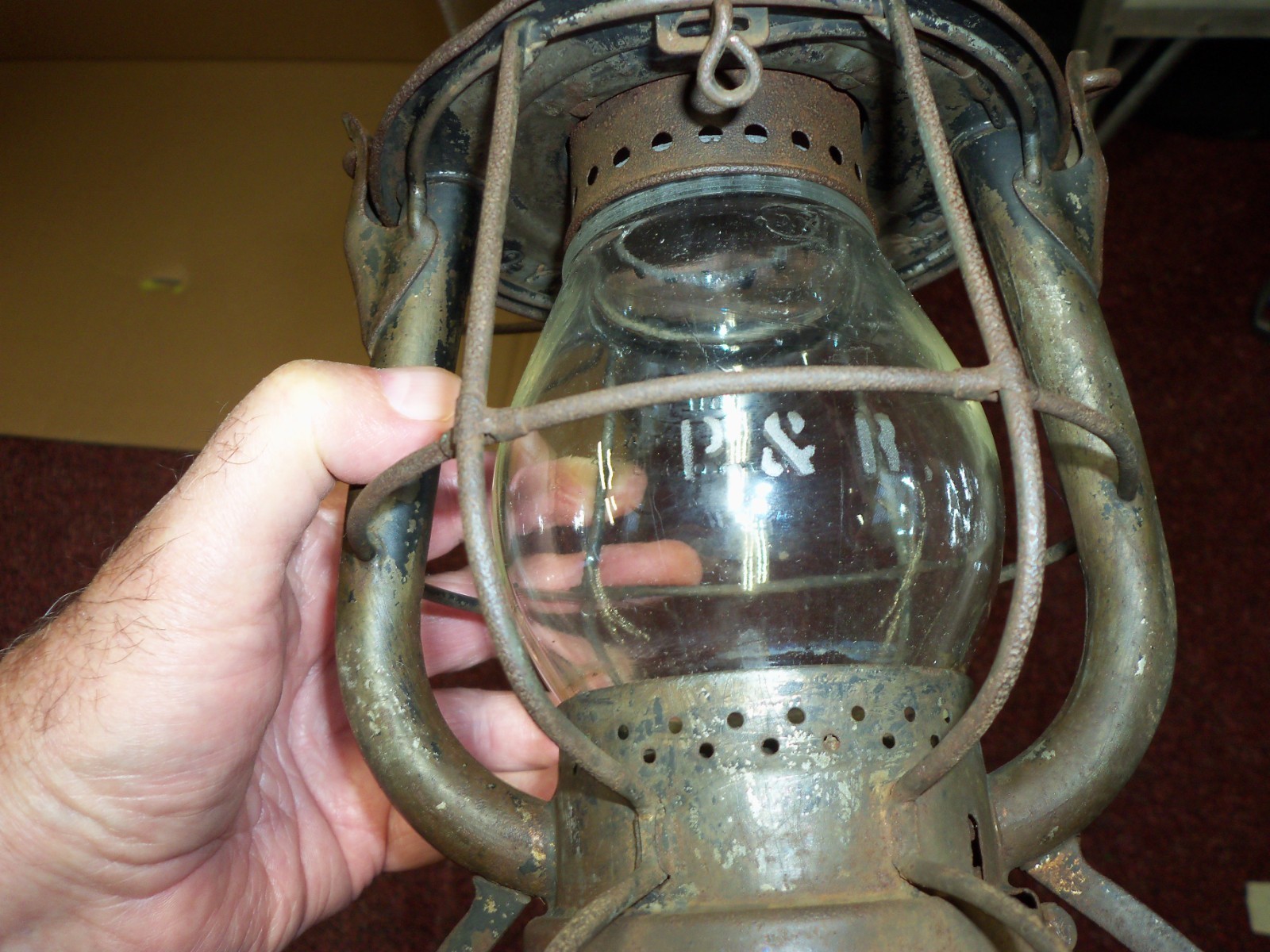 DIETZ VESTA P&R RAILROAD LANTERN PHILADElPHIA & READING RAILWAY EMBOSSED GLOBE