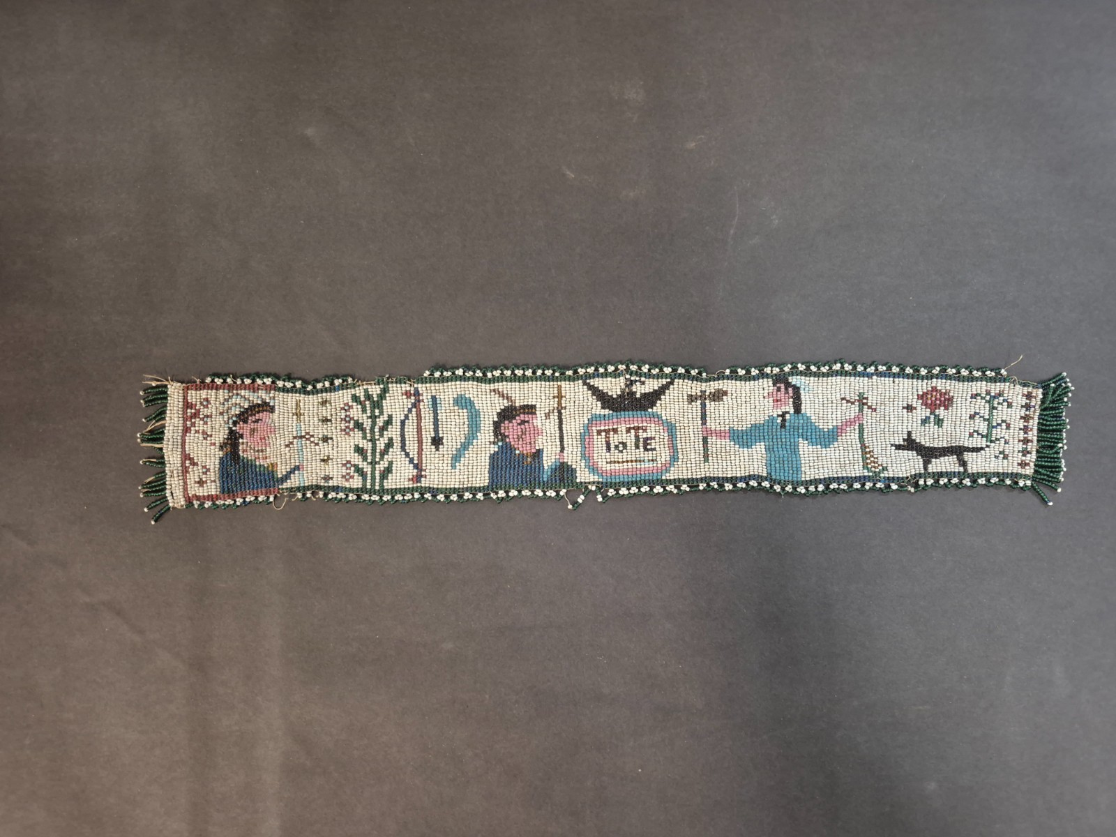 Rare 19th C Native American "Tote" Society Beaded Collar - Totem Of The Eagle Rare 19th C Native American "Tote" Society Beaded Collar - Totem Of The Eagle