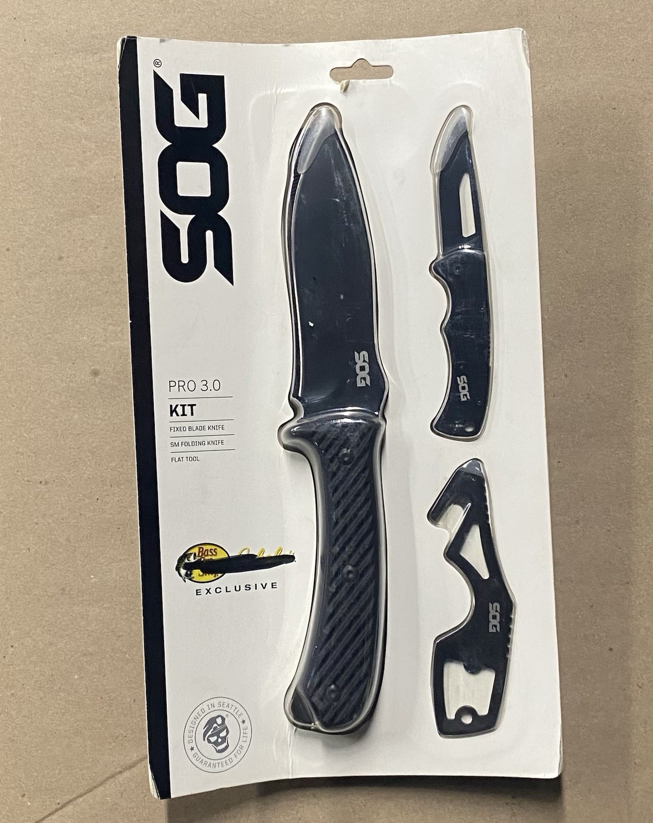 SOG Pro 3.0 Kit (Fixed blade knife, Sm folding knife, and Flat tool)