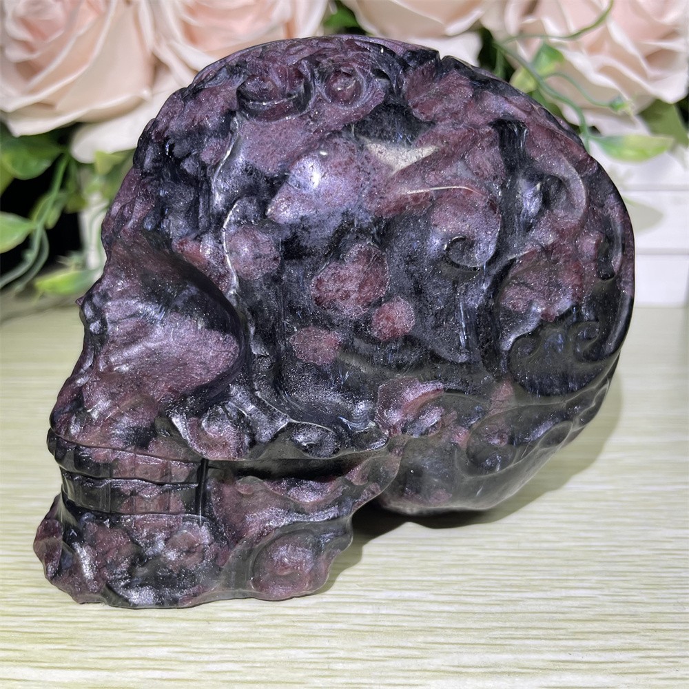 4.5LB 4.3"Rare Natural Astrophyllite Garnet Pattern Skull Carving Crystal Quartz 4.5LB 4.3"Rare Natural Astrophyllite Garnet Pattern Skull Carving Crystal Quartz