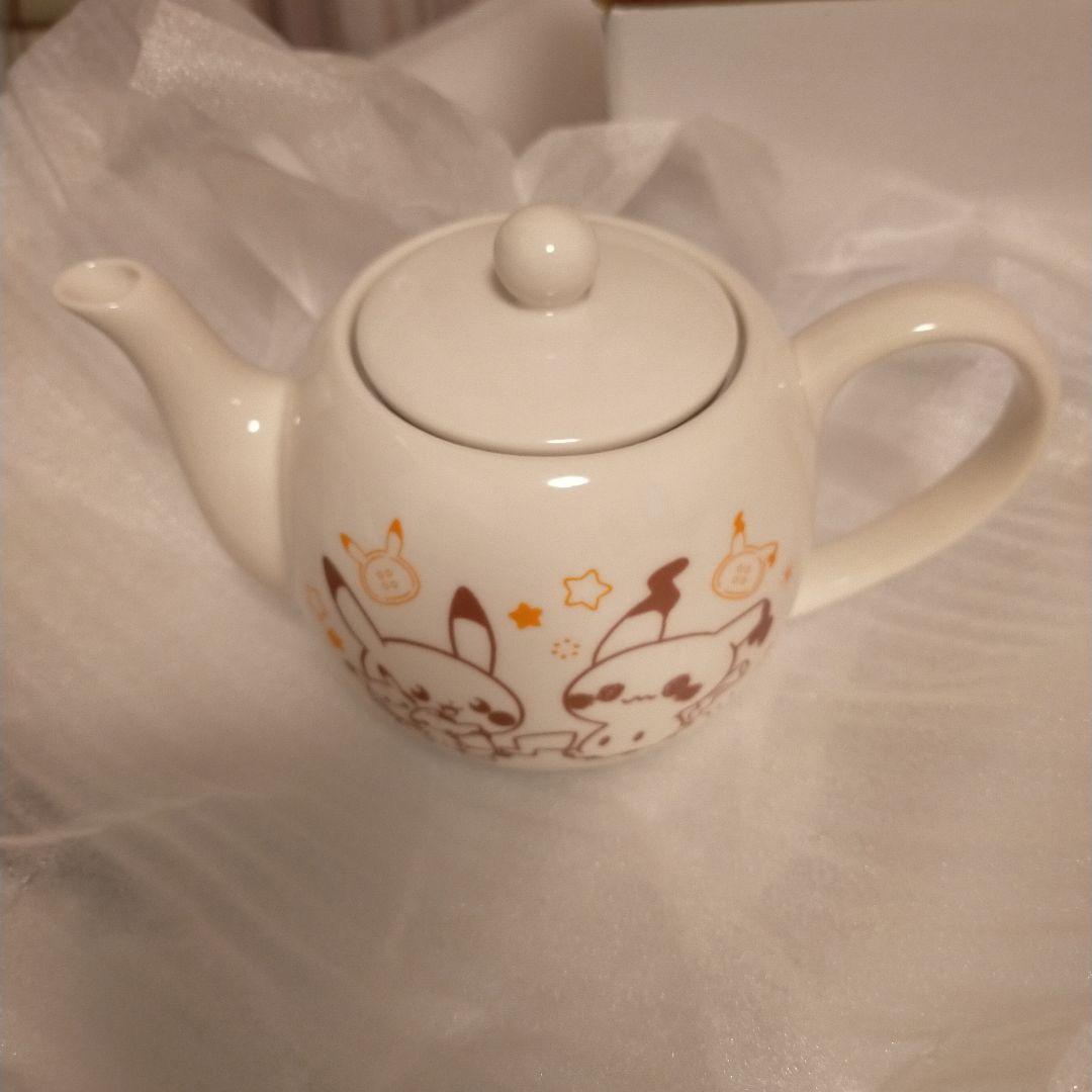 Pokémon PokéPeace Pikachu & Mimikyu porcelain Teapot Kitchenware Japan Official