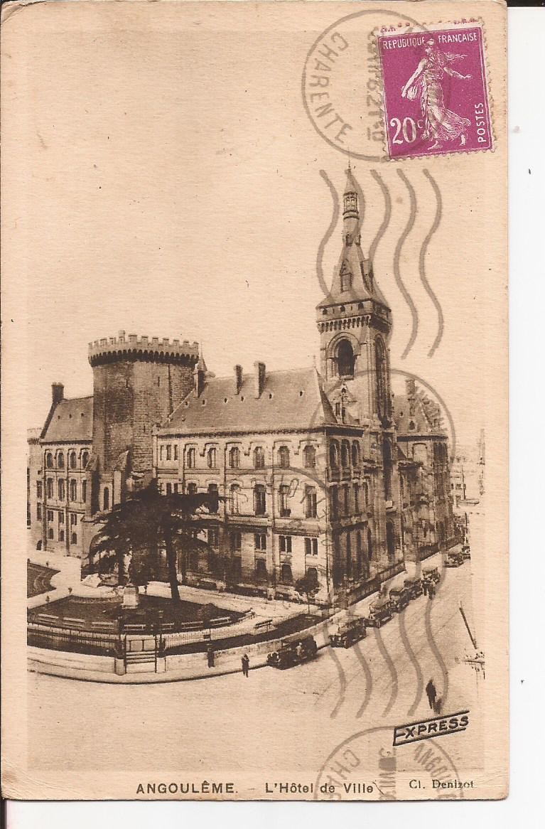 Old postcard 16 Angoulême L'Hôtel de Ville