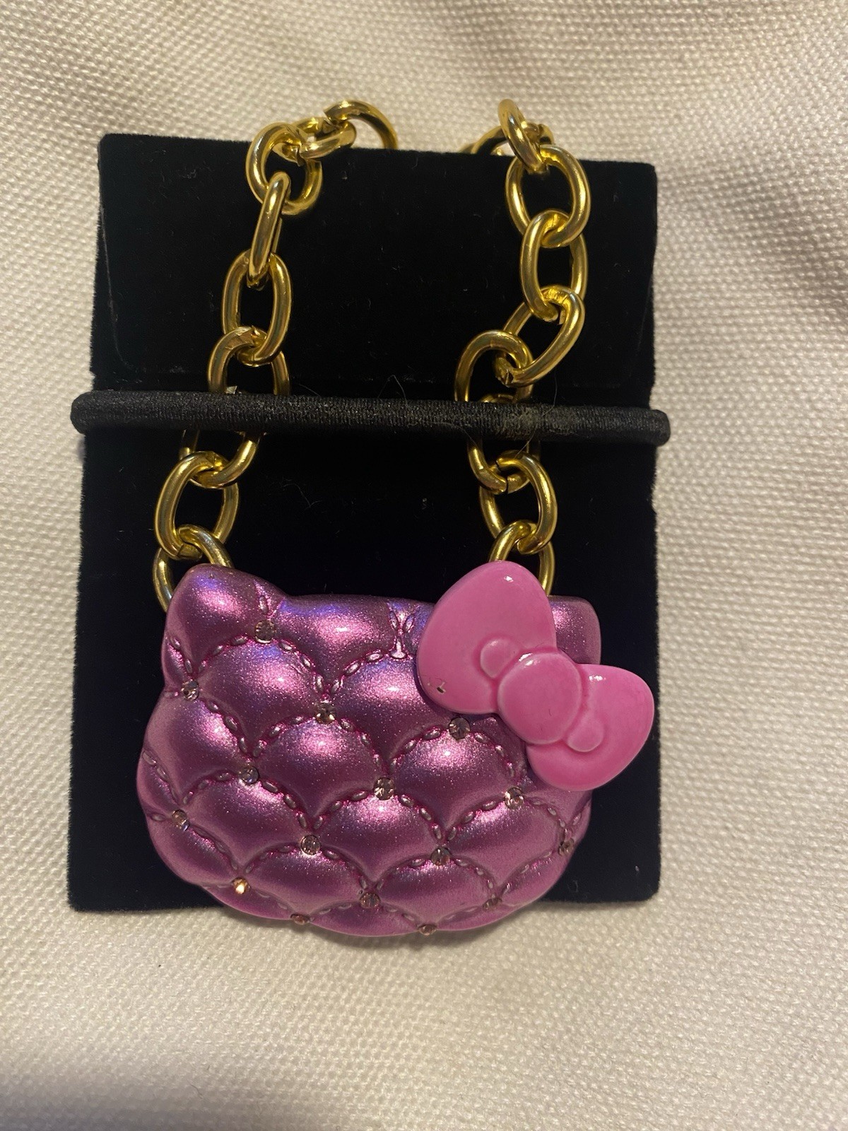 Rare 2013 hello kitty & Onch Movement collab neckless. Rare 2013 hello kitty & Onch Movement collab neckless.