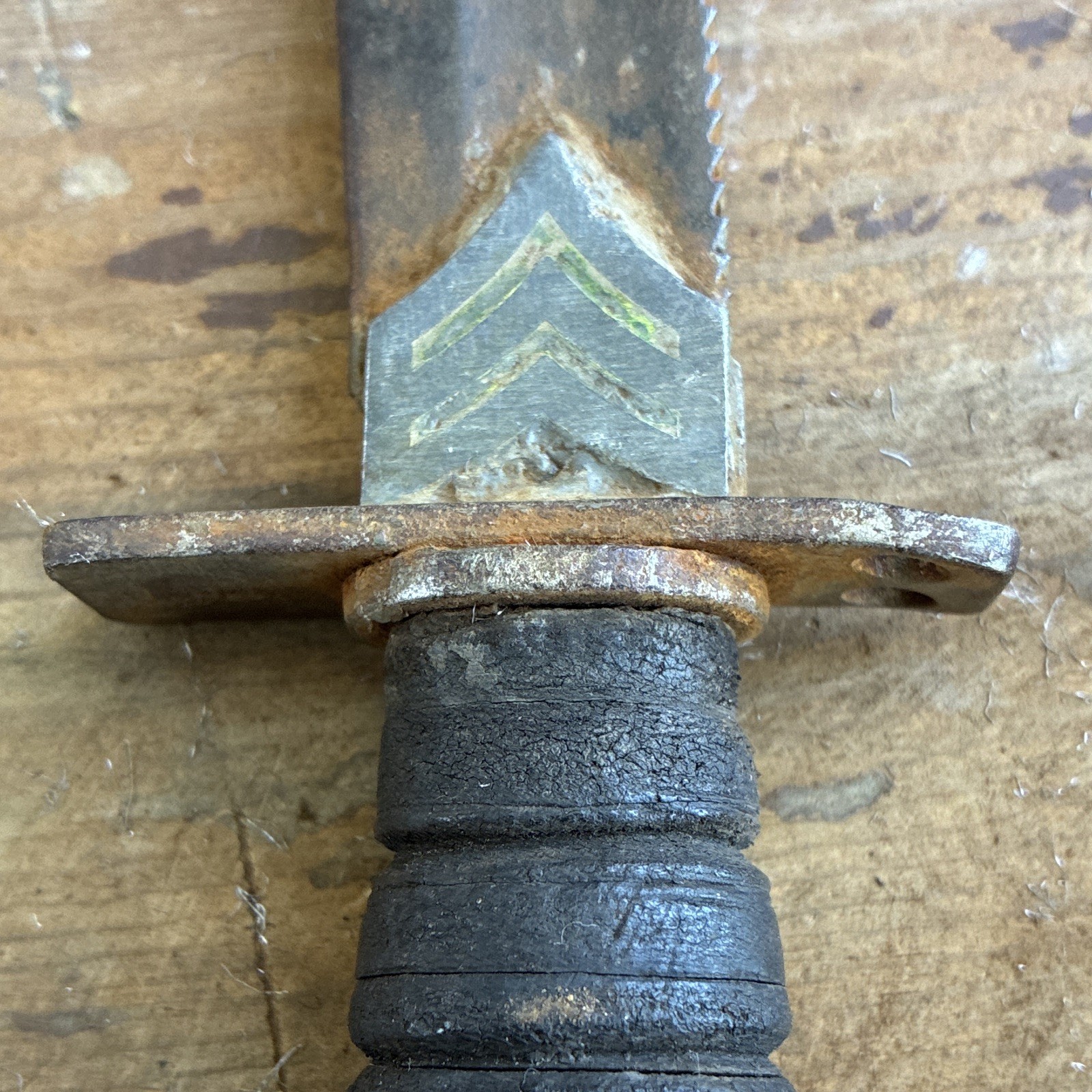 VINTAGE WWII FIGHTING KNIFE TRENCH ART THEATER 