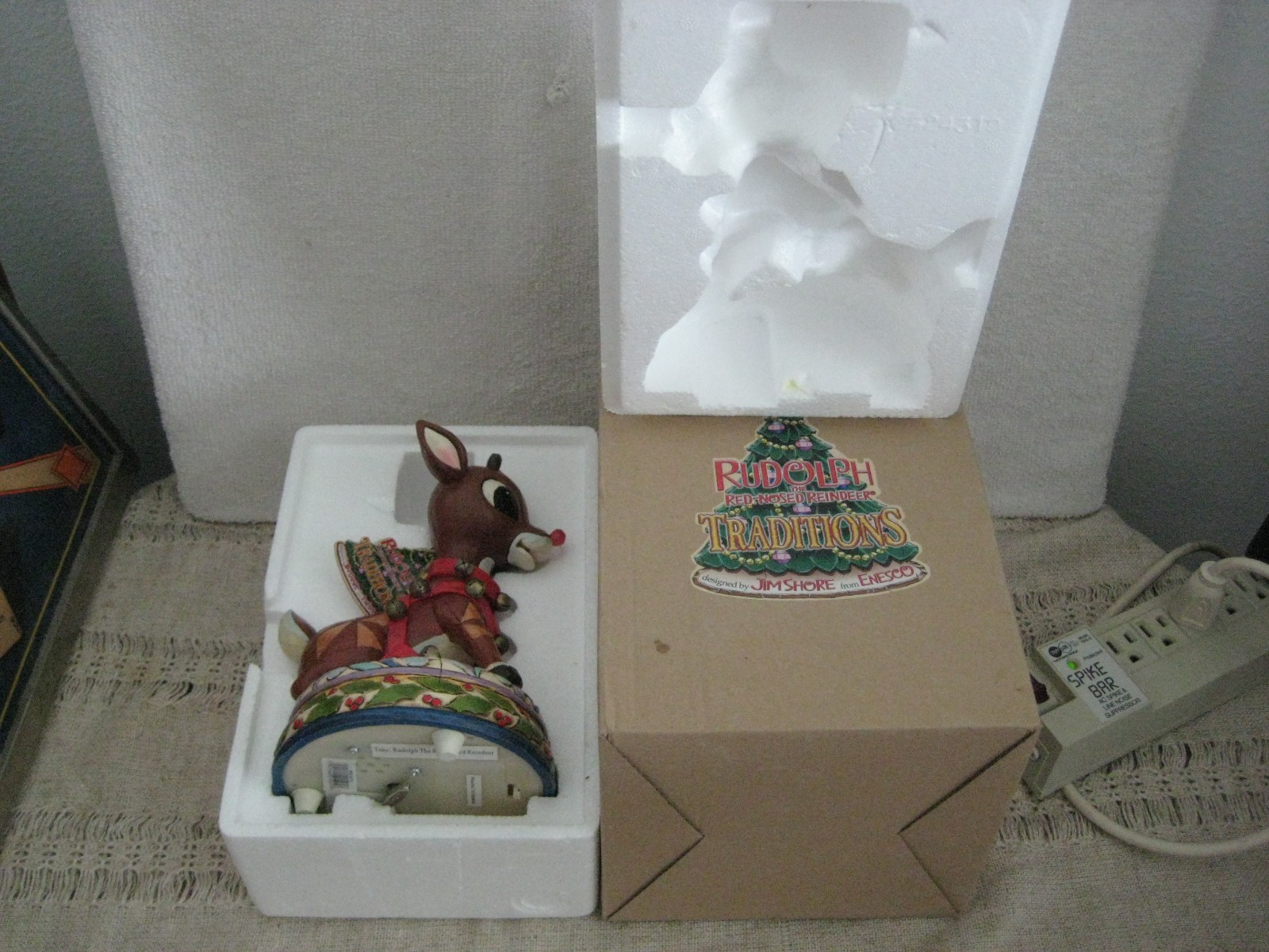Jim Shore Rudolph Figurine Musical Light-Up Christmas Holiday Traditions Jim Shore Rudolph Figurine Musical Light-Up Christmas Holiday Traditions
