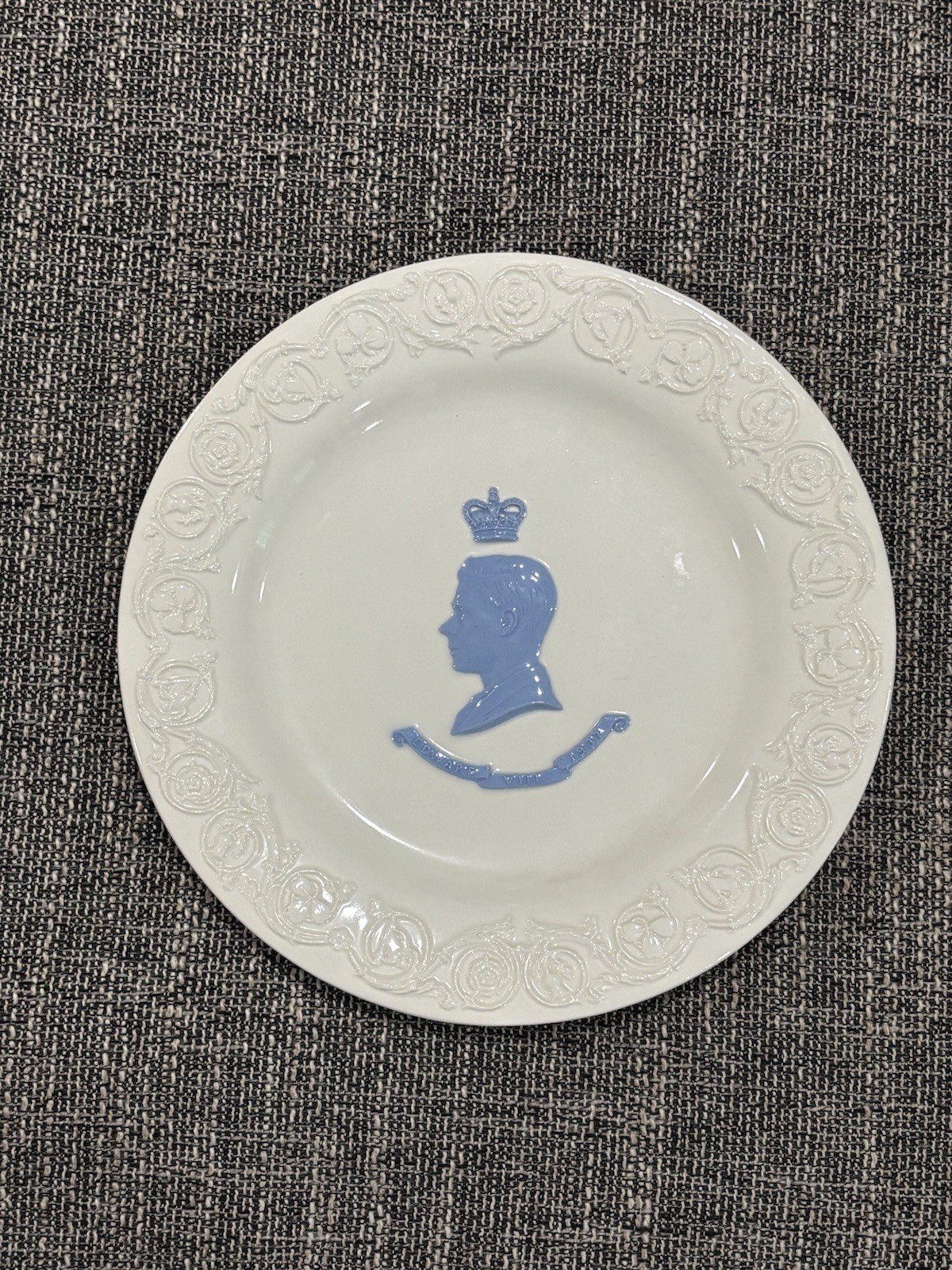 WEDGWOOD EDWARD VIII QUEENS WARE CORONATION PLATE WEDGWOOD EDWARD VIII QUEENS WARE CORONATION PLATE