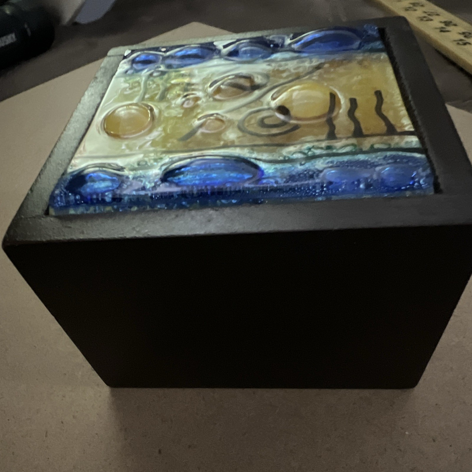 Pampeana Mythos Fused Glass Hinged Trinket Box Handmade Ecuador Recycled Art 3” Pampeana Mythos Fused Glass Hinged Trinket Box Handmade Ecuador Recycled Art 3”