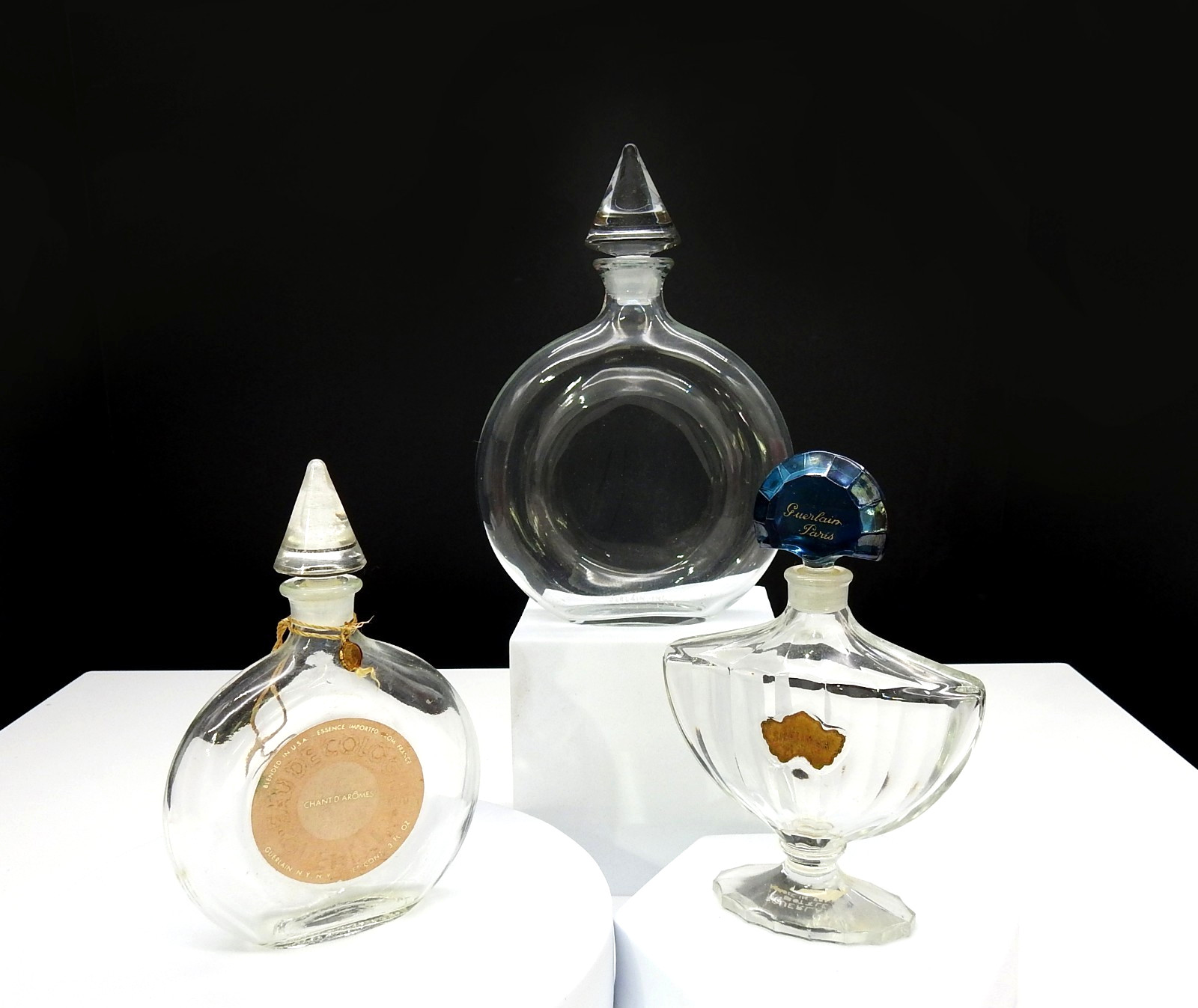Vintage Guerlain Paris Perfume Bottles Lot 3 Empty Dummy Chant d'Aromes Shalimar Vintage Guerlain Paris Perfume Bottles Lot 3 Empty Dummy Chant d'Aromes Shalimar