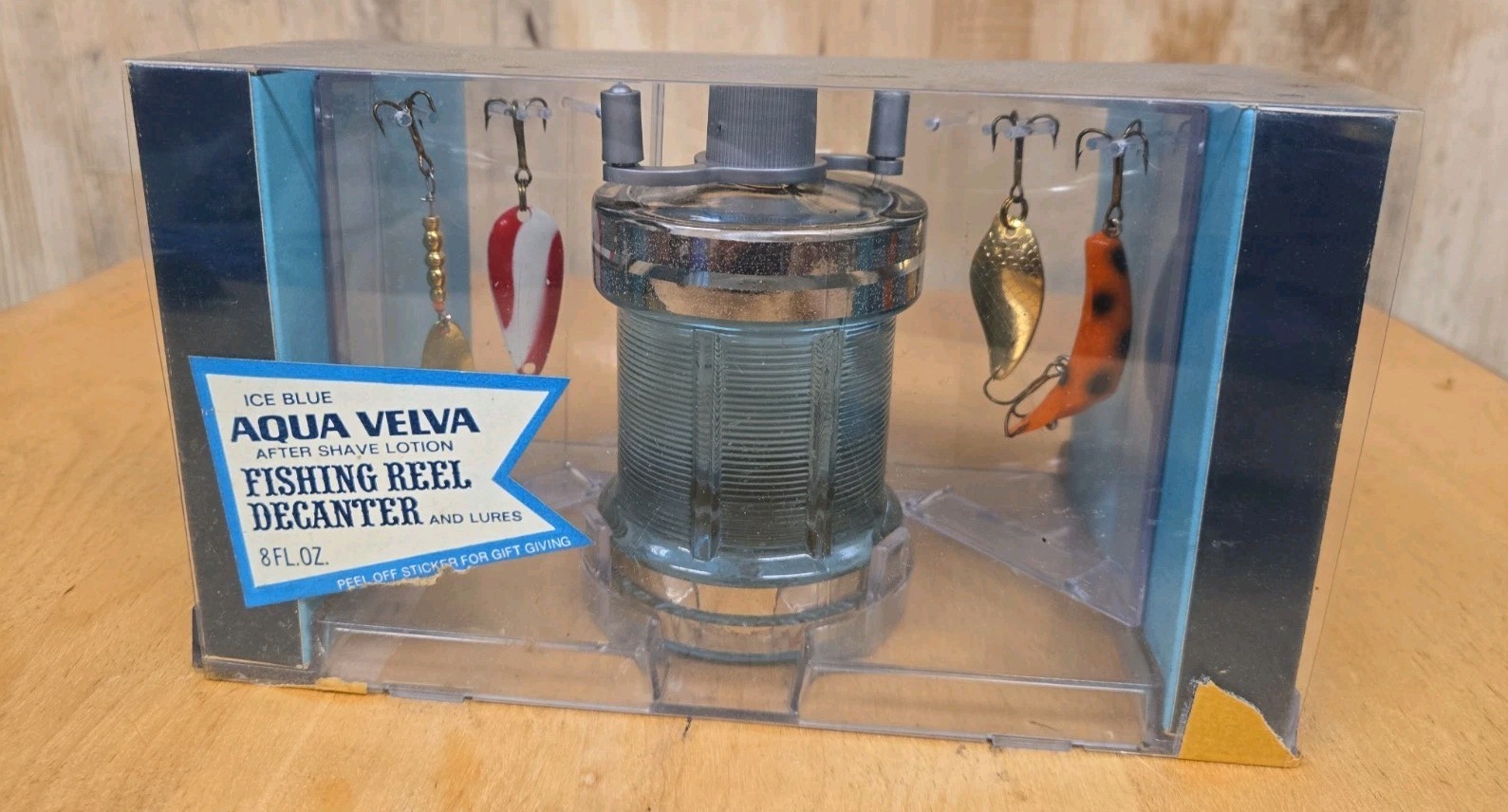 Vintage Aqua Velva Fishing Reel Decanter With 4 Lures New With Box Vintage Old Vintage Aqua Velva Fishing Reel Decanter With 4 Lures New With Box Vintage Old