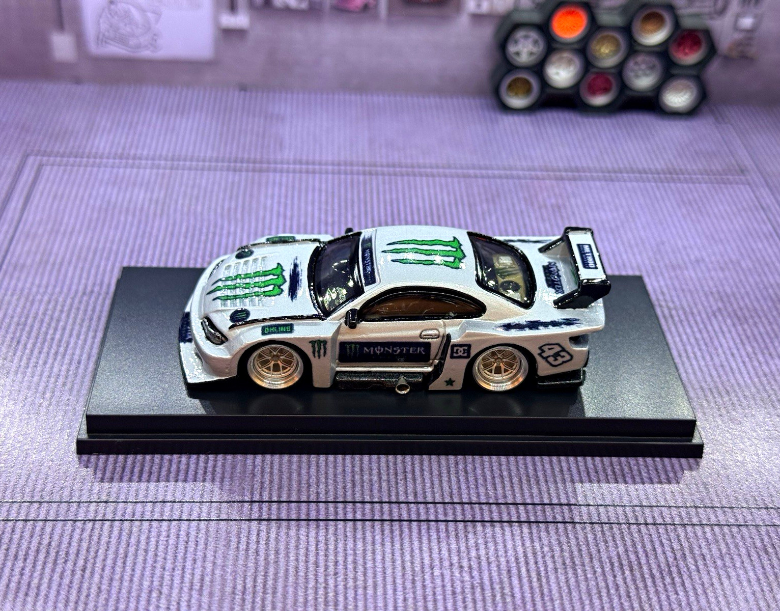 Hot Wheels Nissan Silvia S15 LBWK 1:64 Monster Car w/ Display Base Clear Case