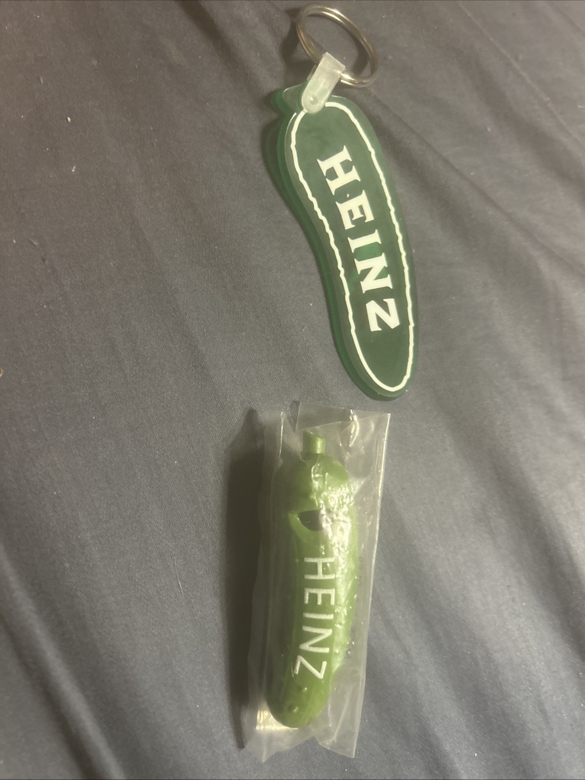 Heinz Pickle Whistle 3" Plastic VTG NOS New Sealed Green Pickles & Key Chain
