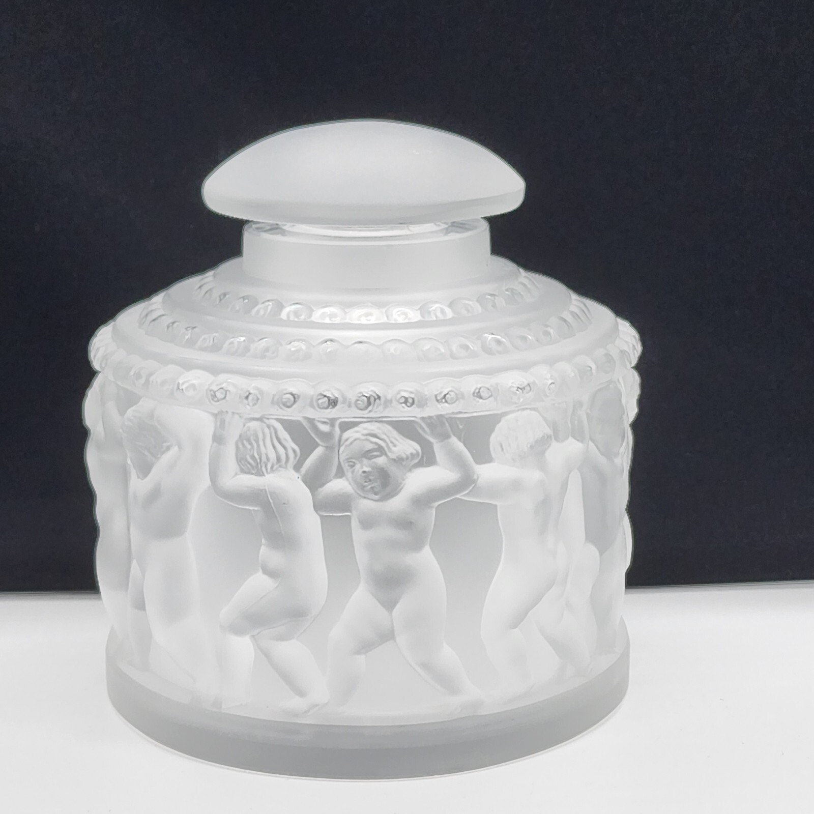 Vintage René Lalique 'Les Enfants' Perfume Bottle Model No. 609 Cherubs 1931 Vintage René Lalique 'Les Enfants' Perfume Bottle Model No. 609 Cherubs 1931