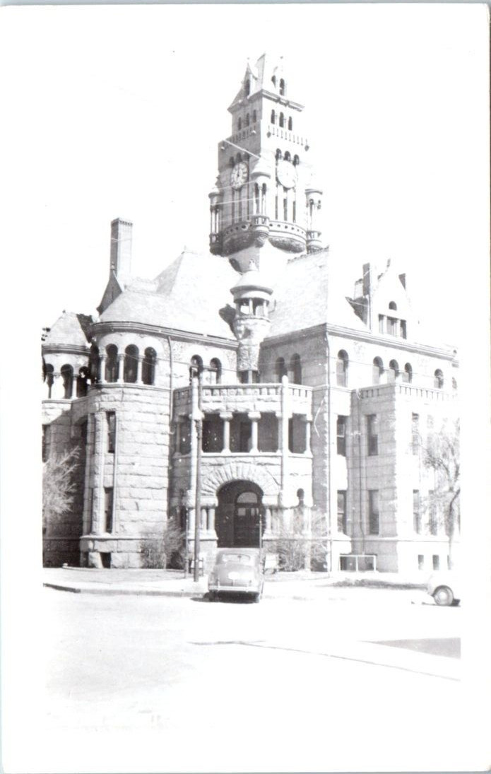 WISE COUNTY COURT HOUSE Decatur, Texas TX RPPC - Postcard WISE COUNTY COURT HOUSE Decatur, Texas TX RPPC - Postcard