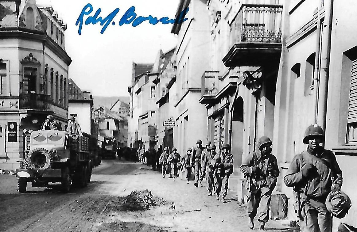 Robert Barnard auto-signed 4x6 photo WW II D-Day European Theater Rare COA LOOK Robert Barnard auto-signed 4x6 photo WW II D-Day European Theater Rare COA LOOK