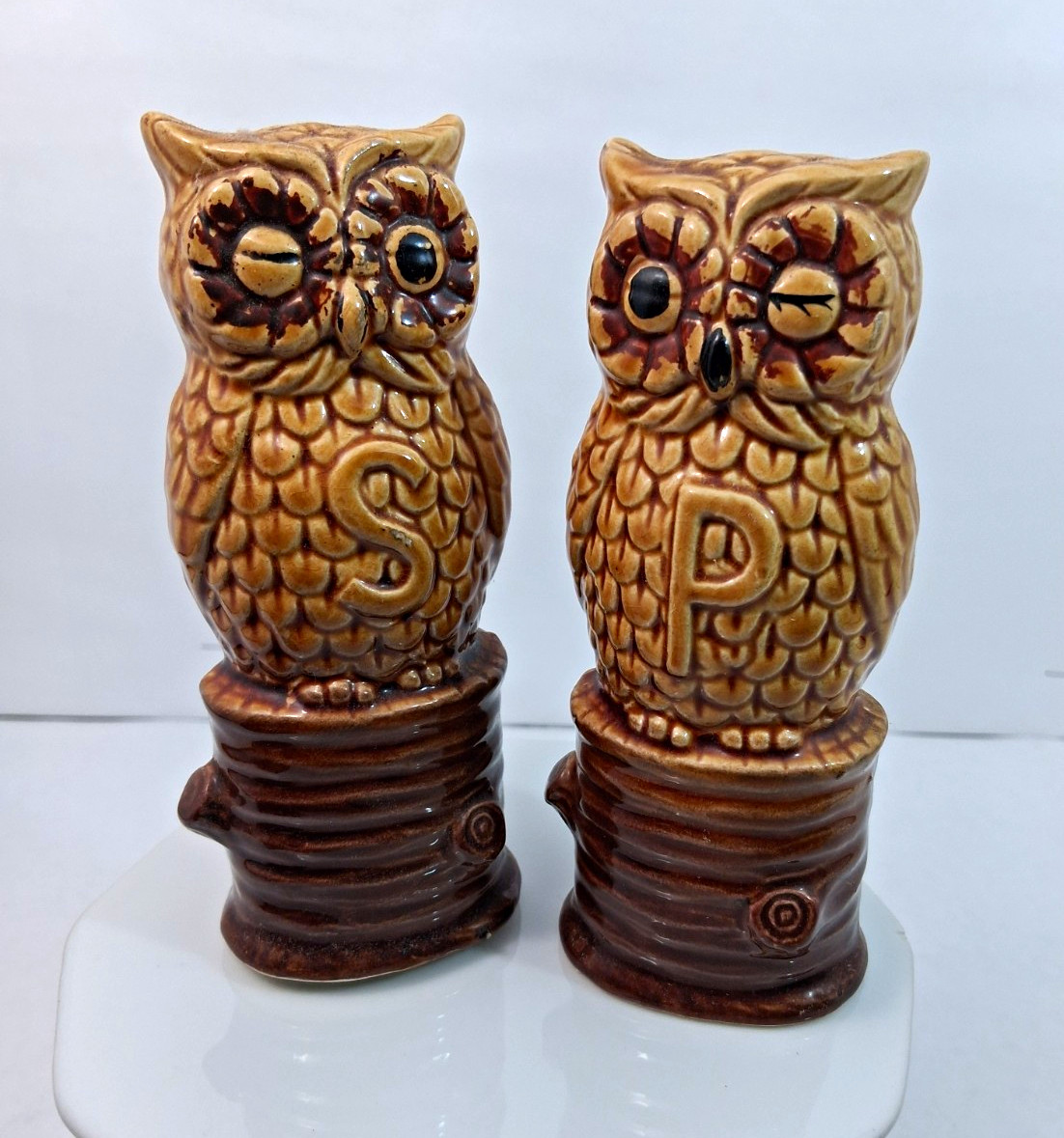Vintage Japan Owl Salt & Pepper Shakers Set (2) Ceramic Brown Beige Stoppers
