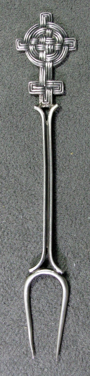 Rare 1917 Glasgow Scotland Sterling Silver Iona Celtic Cross Handmade Fork Rare 1917 Glasgow Scotland Sterling Silver Iona Celtic Cross Handmade Fork