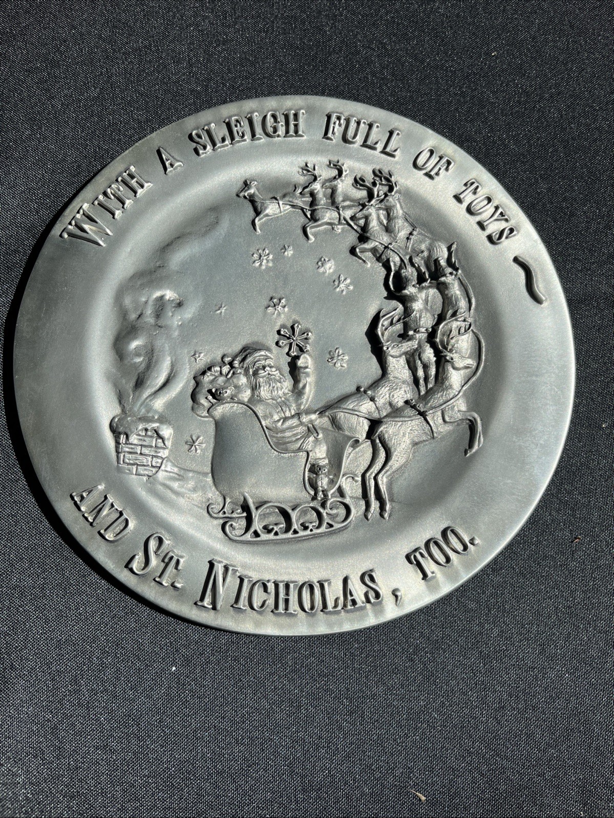 VINTAGE 1992 “Santa’s Sleigh” Christmas Plate By Seagull Pewter #474 Of 2500 VINTAGE 1992 “Santa’s Sleigh” Christmas Plate By Seagull Pewter #474 Of 2500