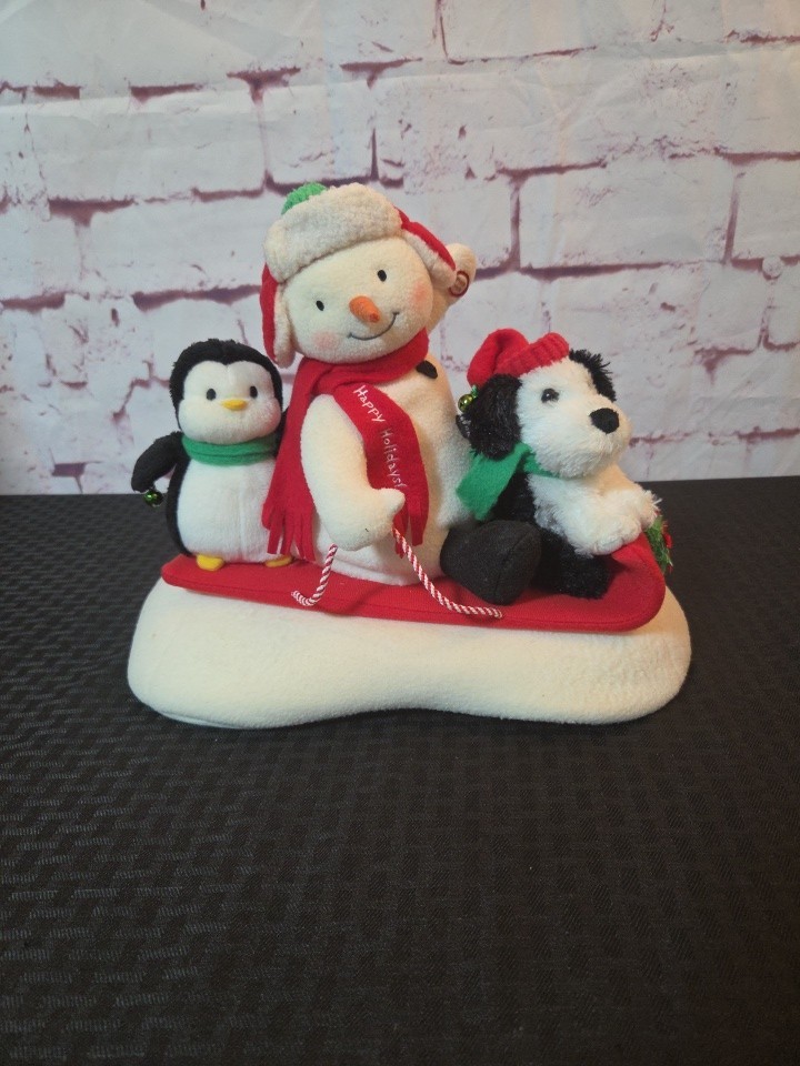 Hallmark 2007 Jingle Pals Animated Musical Snowman Penguin And Dog On A Sled Hallmark 2007 Jingle Pals Animated Musical Snowman Penguin And Dog On A Sled
