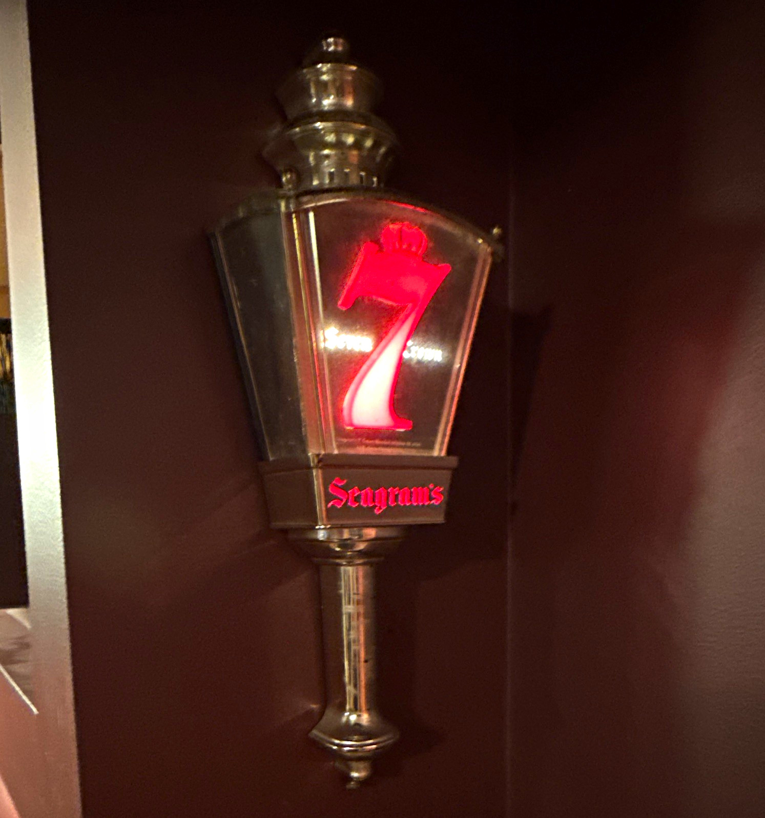 Seagram's 7 Crown Lighted Wall Advertising Sign Distillery Theme Black/Red Seagram's 7 Crown Lighted Wall Advertising Sign Distillery Theme Black/Red