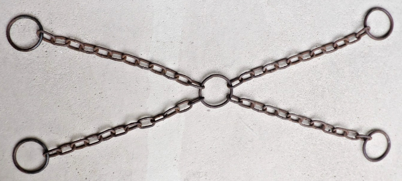 ANTIQUE HAND FORGED WROUGHT IRON 4 WAY LIVESTOCK HOBBLES SHACKLE CHAIN FARM TOOL ANTIQUE HAND FORGED WROUGHT IRON 4 WAY LIVESTOCK HOBBLES SHACKLE CHAIN FARM TOOL
