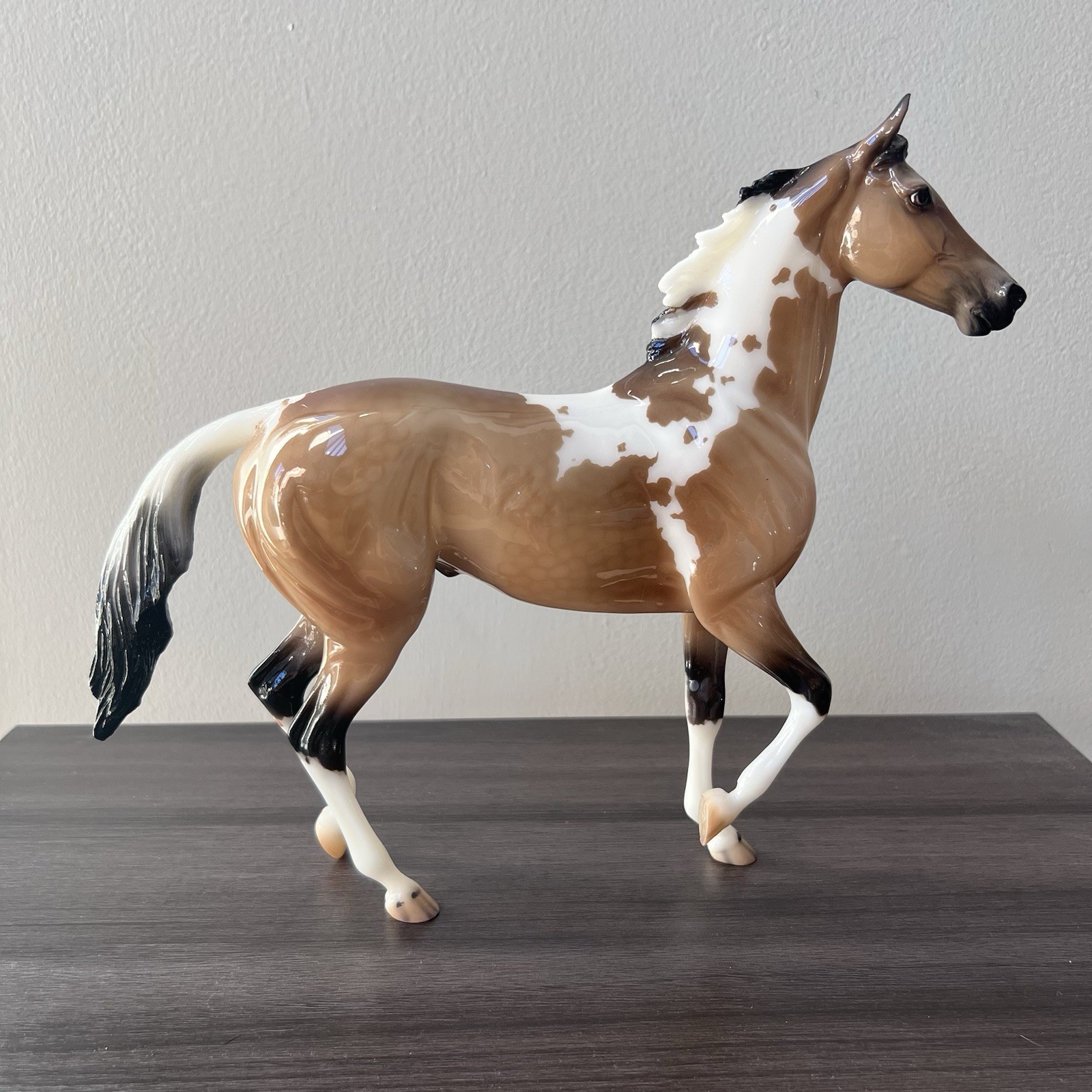 Breyer Quelle Surprise Glossy Buckskin Tobiano 120 Made Breyerfest 2015 SR Breyer Quelle Surprise Glossy Buckskin Tobiano 120 Made Breyerfest 2015 SR