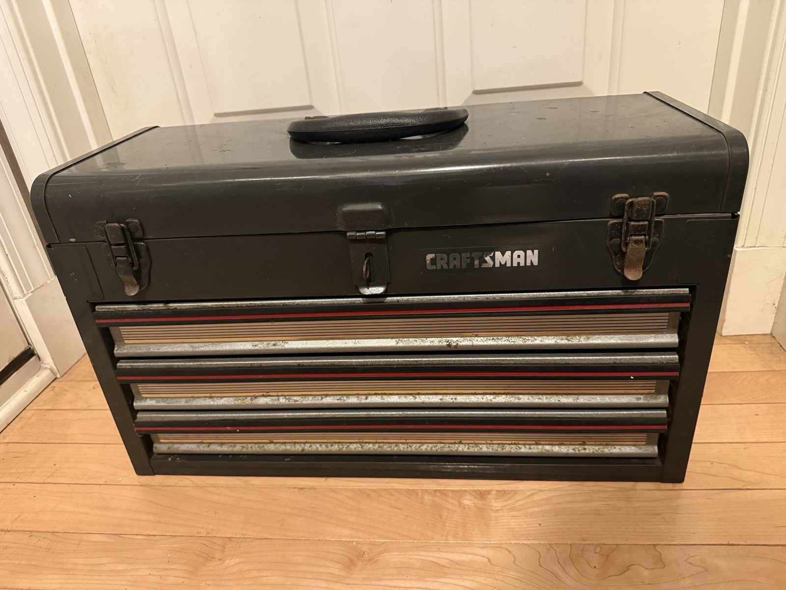 VINTAGE CRAFTSMAN 3-DRAWERS METAL TOOL BOX 20-1/2 X 12 X 8-1/2” MODEL 706.653380 VINTAGE CRAFTSMAN 3-DRAWERS METAL TOOL BOX 20-1/2 X 12 X 8-1/2” MODEL 706.653380