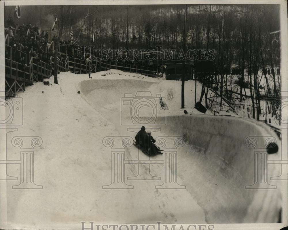1932 Press Photo Bobsledding / Coasting - ney16123 1932 Press Photo Bobsledding / Coasting - ney16123
