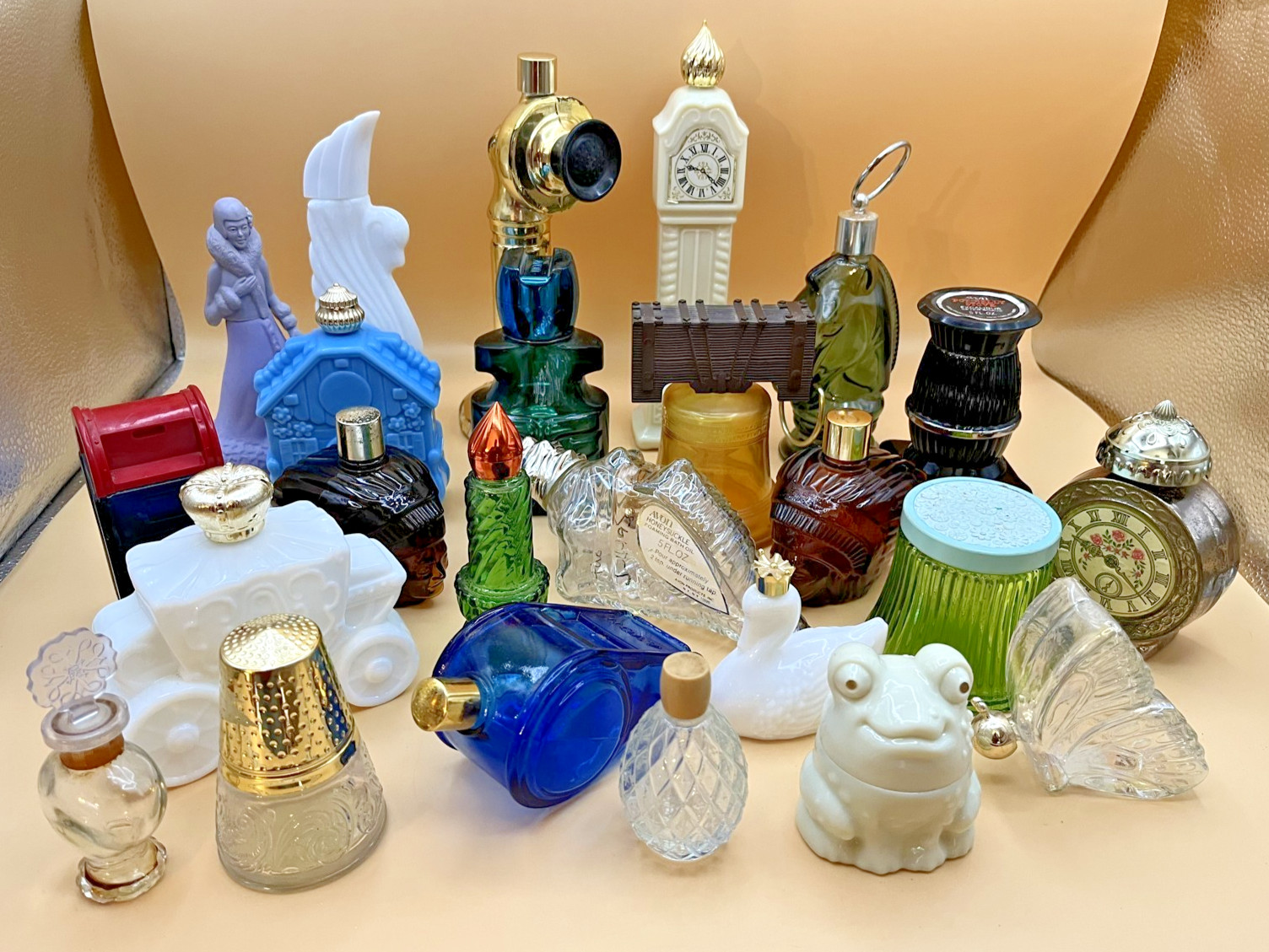 Vintage Avon Decanter Lot 24 Empty Bottles Telephone Clock Frog Swan Thimble