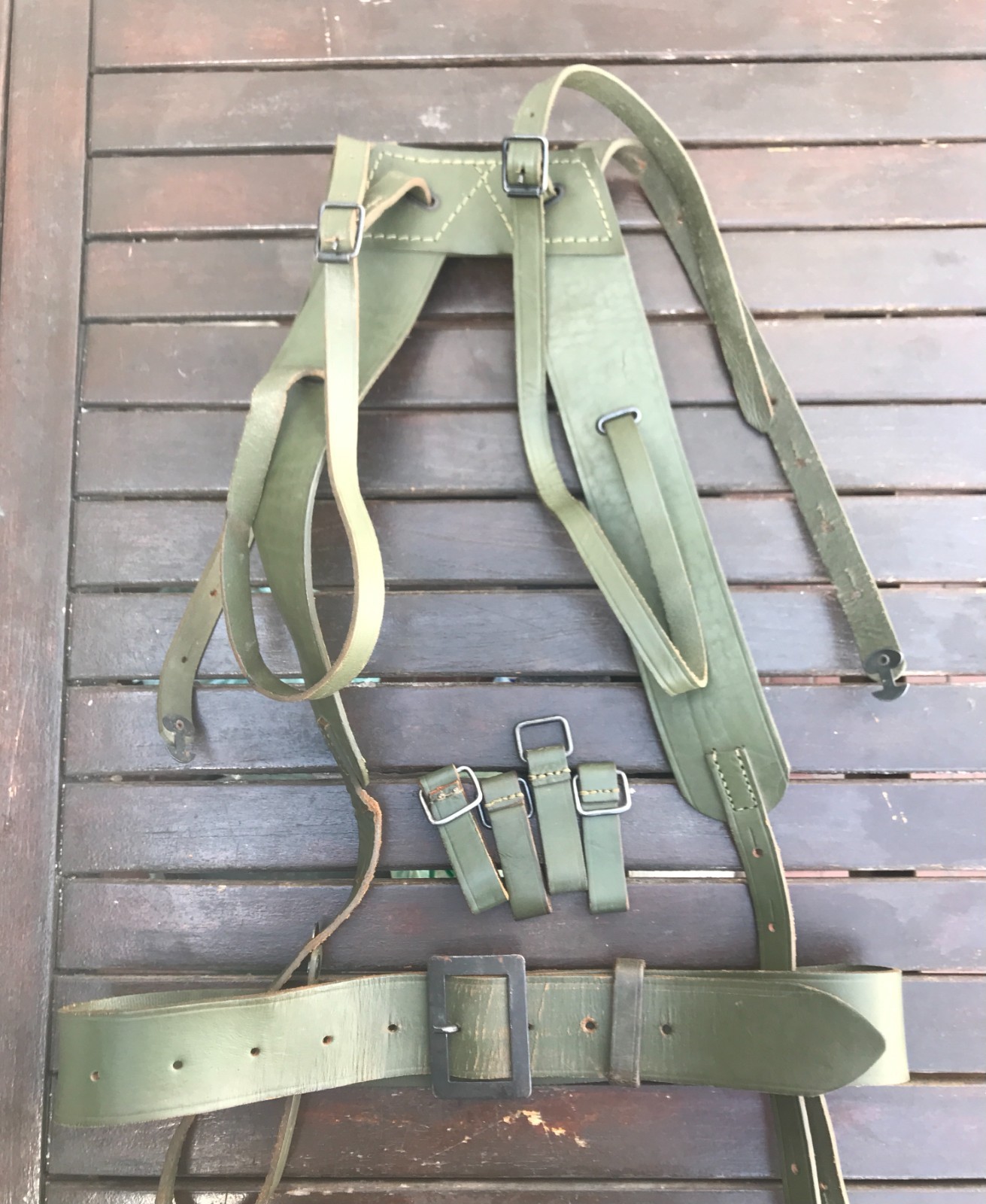 Argentine Army green Leather Harness LOT FM heat stamp - Malvinas/Falklands war Argentine Army green Leather Harness LOT FM heat stamp - Malvinas/Falklands war