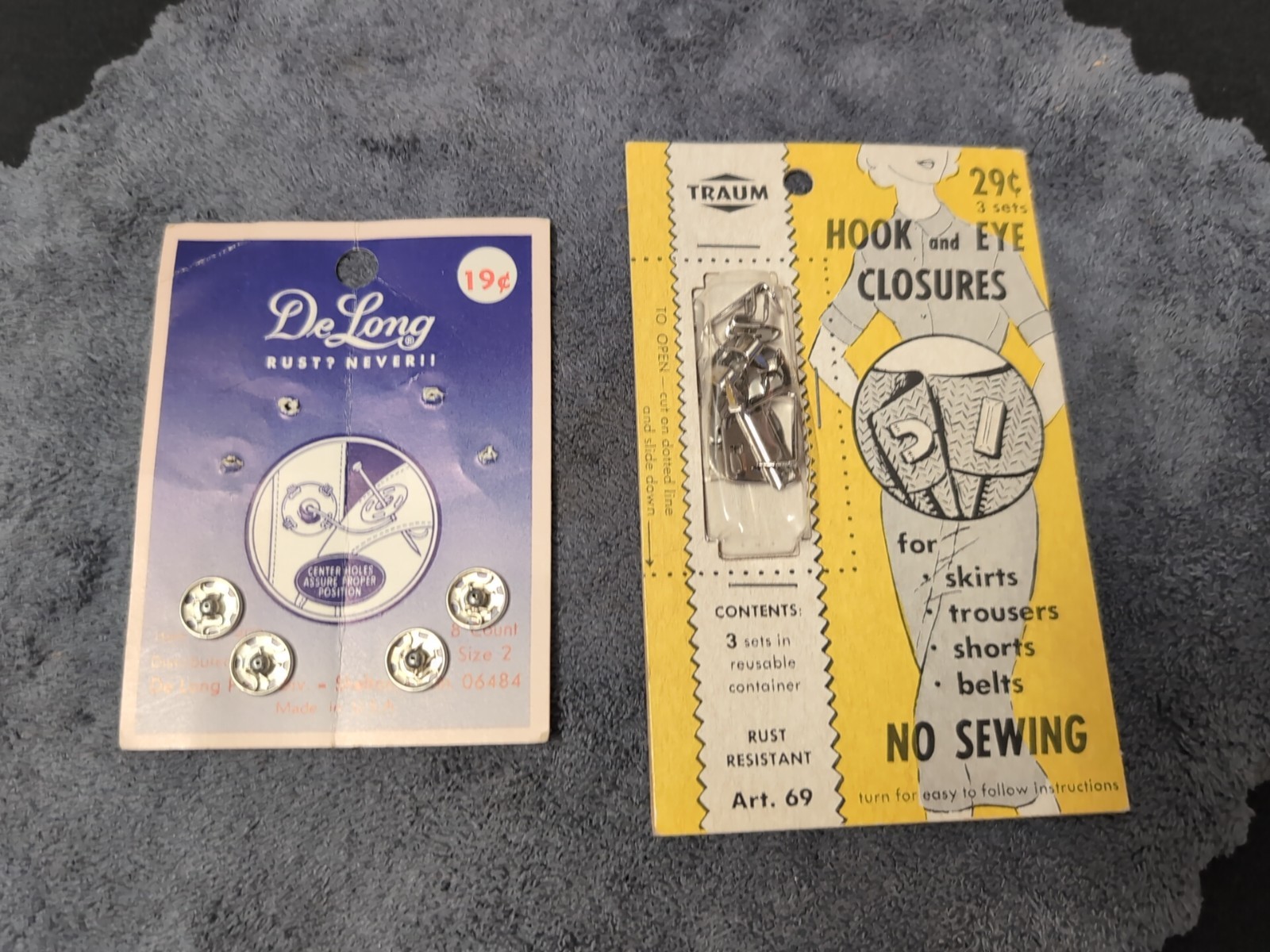 Vintage Traum Hook And Eye Closures New NOS w/ Bonus DeLong On Card Vintage Traum Hook And Eye Closures New NOS w/ Bonus DeLong On Card