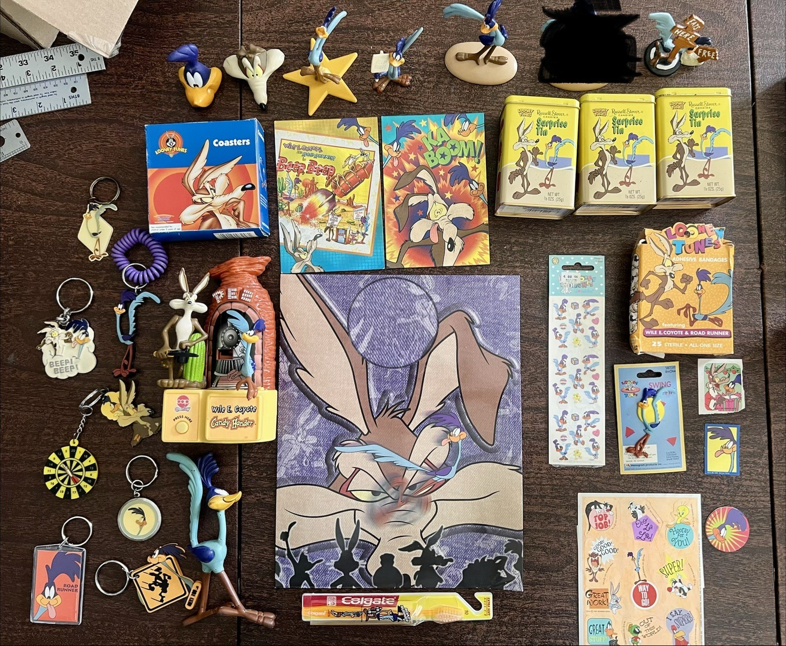 Vintage Warner Bros Looney Tunes Road Runner Wile E Coyote Collectible Lot FUN Vintage Warner Bros Looney Tunes Road Runner Wile E Coyote Collectible Lot FUN