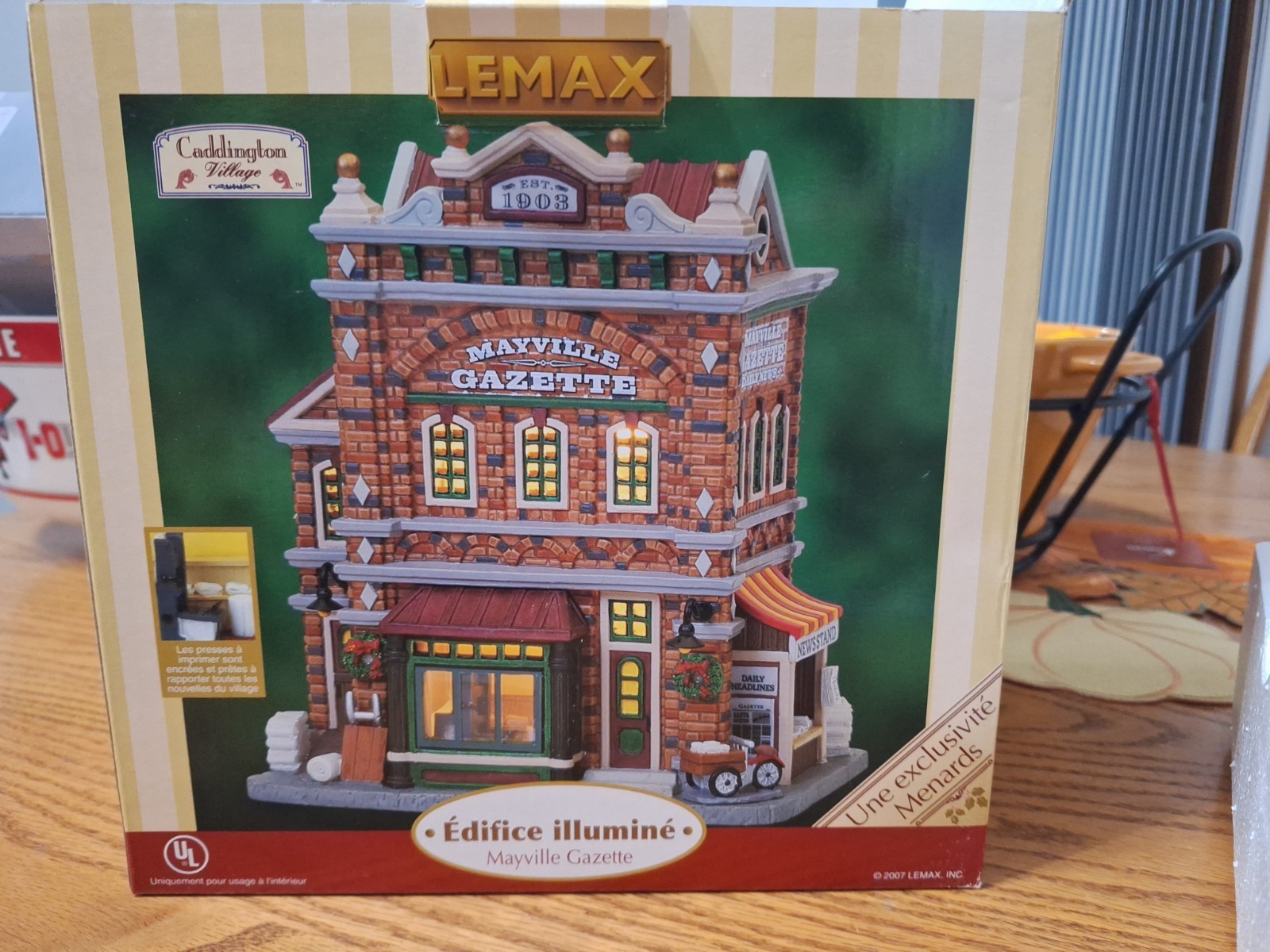 LEMAX Caddington Village Collection 2007 Lighted Mayville Gazette Building Works LEMAX Caddington Village Collection 2007 Lighted Mayville Gazette Building Works