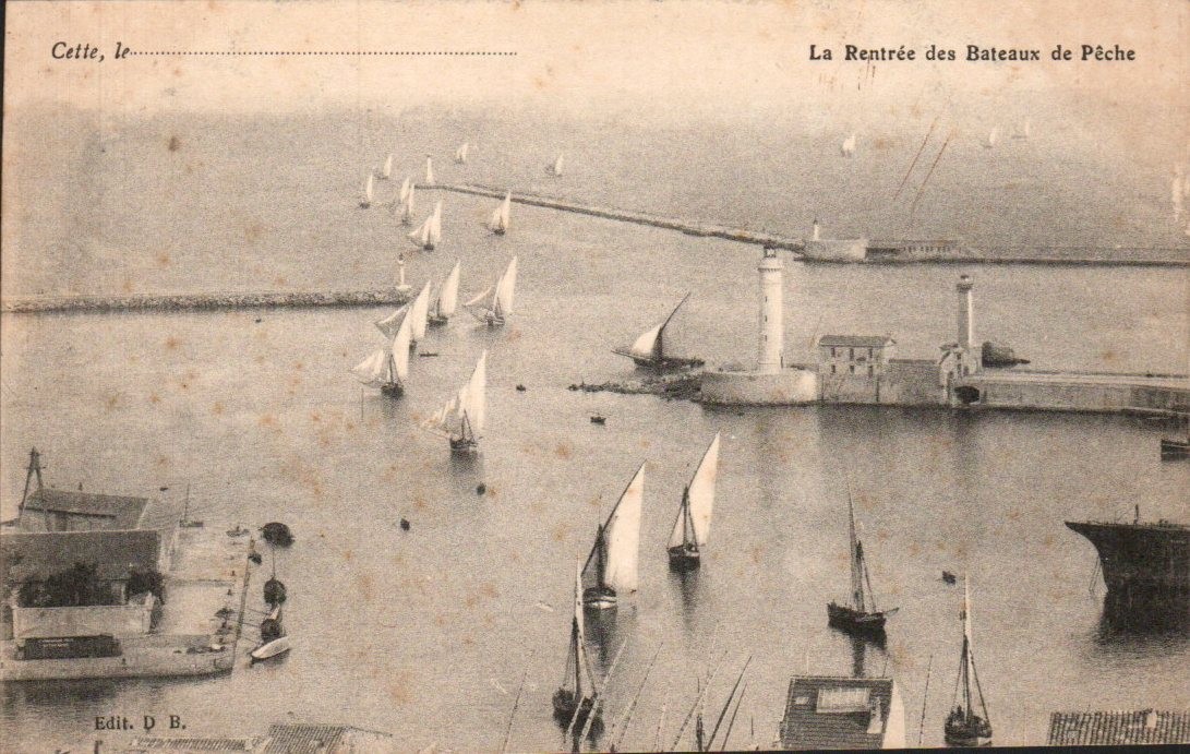 Cette (Sete) - Fishing boats returning to harbour - Antique Postcard - c. 1910 Cette (Sete) - Fishing boats returning to harbour - Antique Postcard - c. 1910