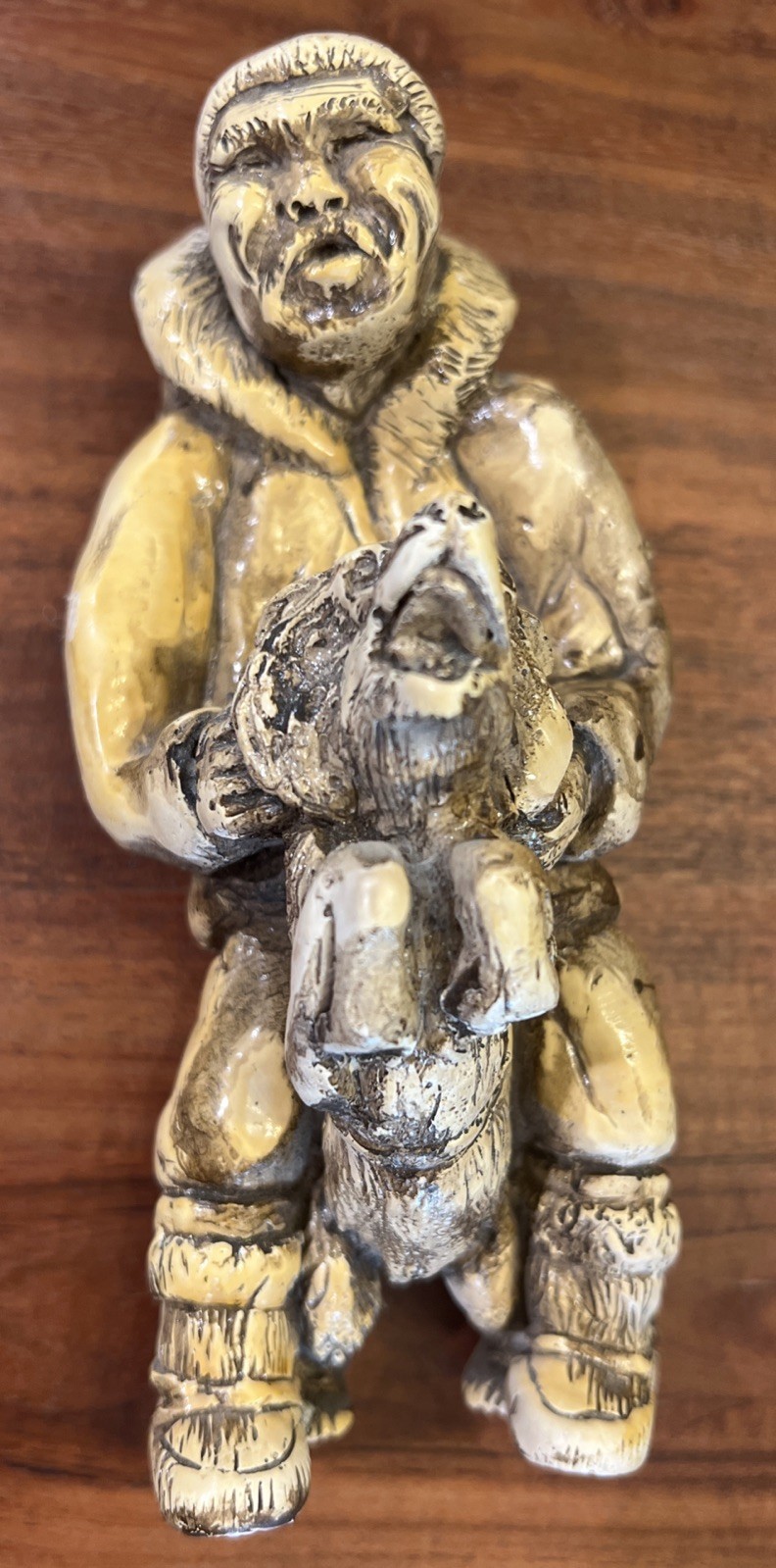 Vintage Inuit Handcrafted Alaskan Eskimo Figurine Fisherman Husky Dog 6” H Vintage Inuit Handcrafted Alaskan Eskimo Figurine Fisherman Husky Dog 6” H