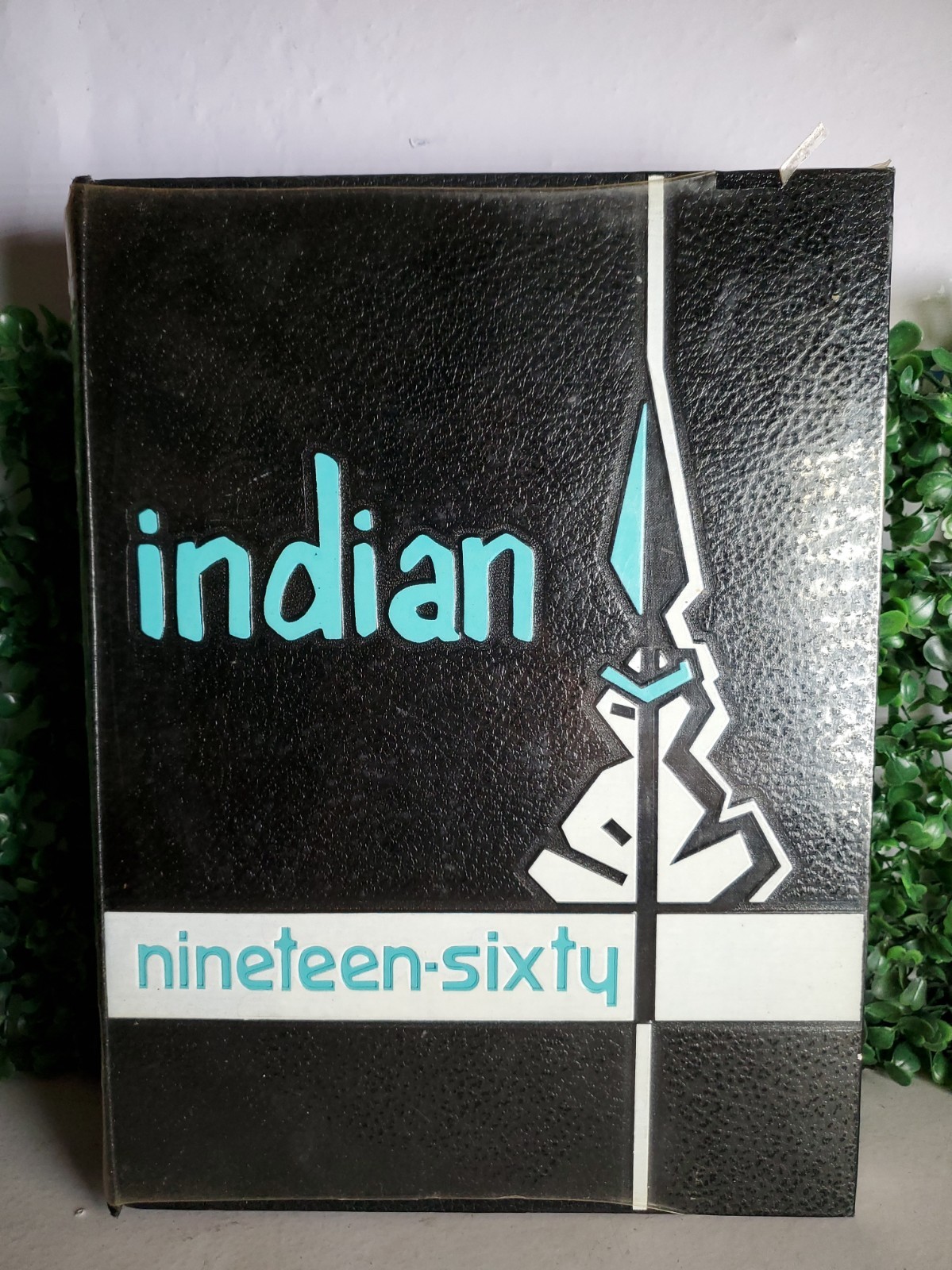 1960 Indian Shawnee Mission North High School Kansas Vol XXVIII Signed 1960 Indian Shawnee Mission North High School Kansas Vol XXVIII Signed