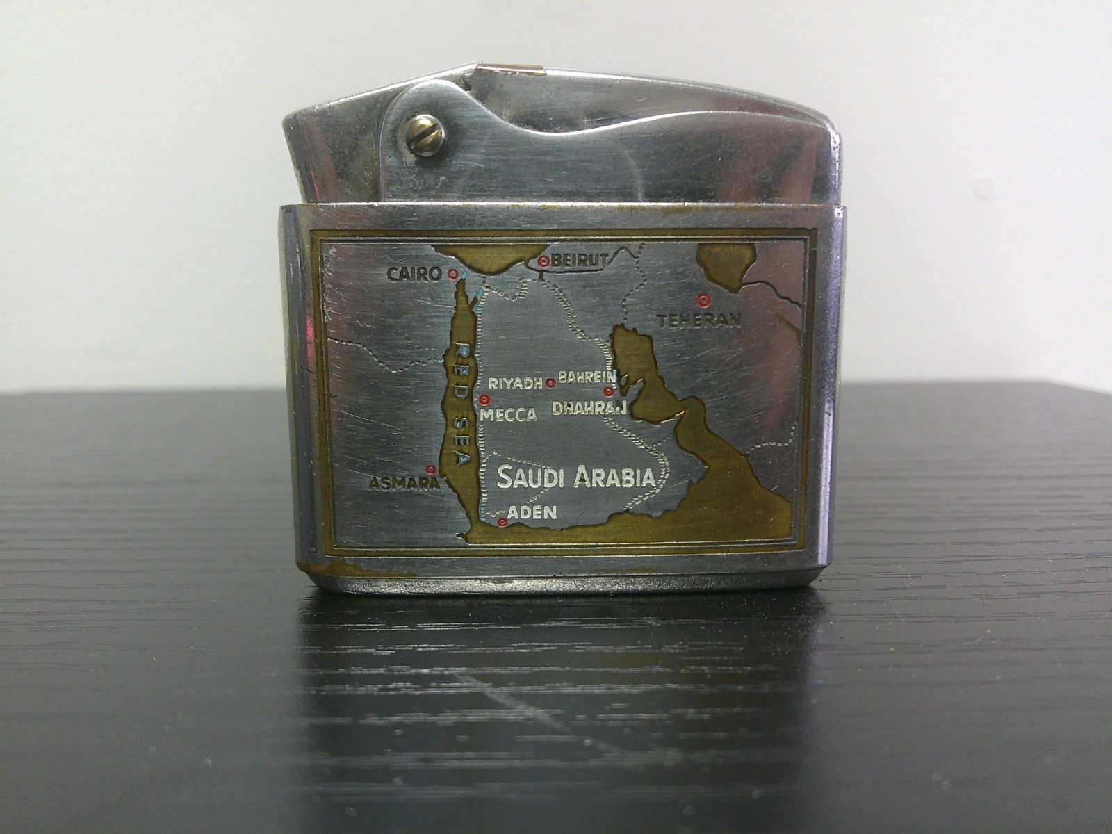 Vintage 1950's Rowenta Snip lighter Saudi Arabia/ Red Sea map image Not Tested