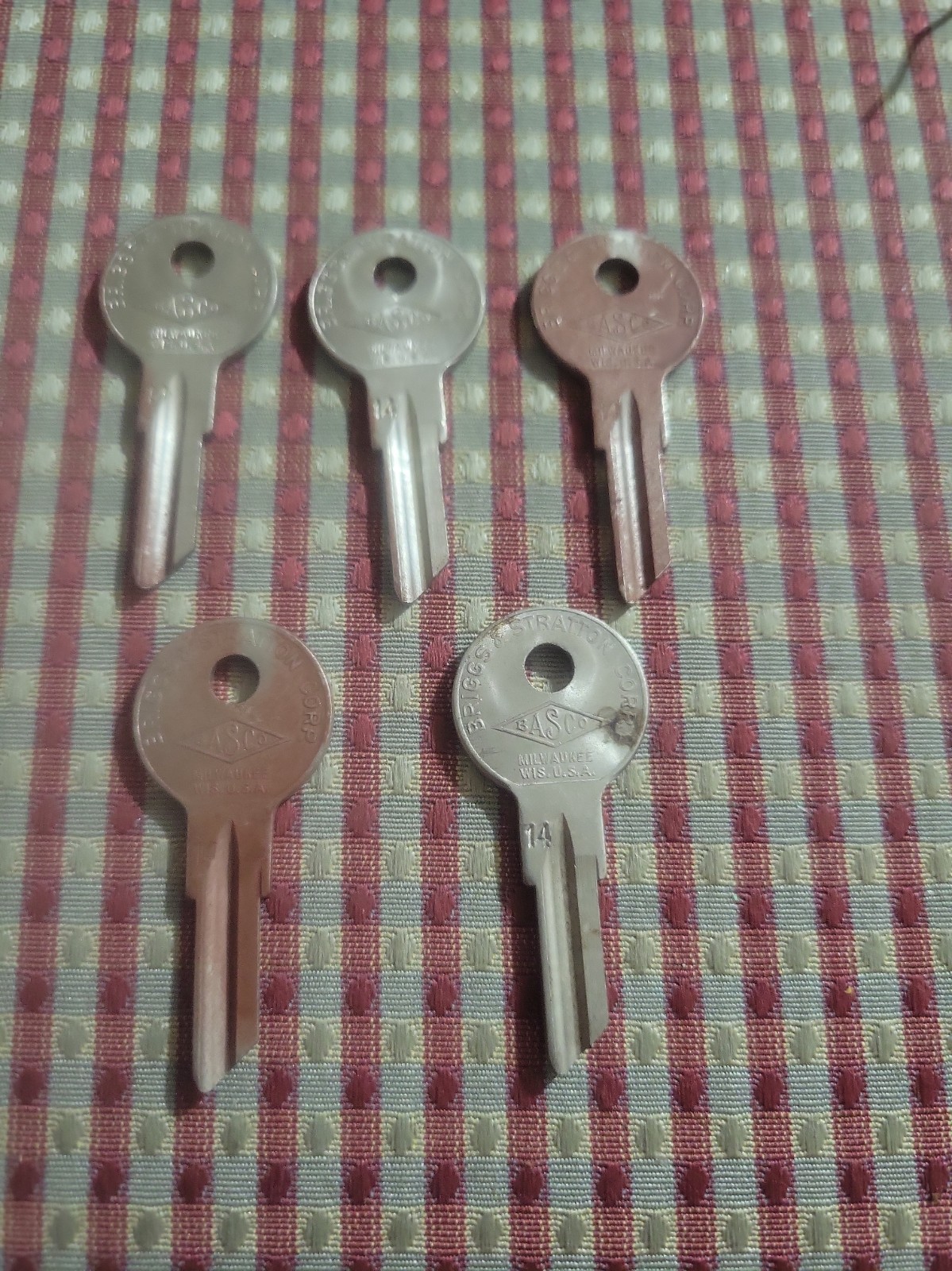 5 NOS Vintage Briggs & Stratton BASCO #14 Milwaukee Auto Uncut Key Blanks No 14 5 NOS Vintage Briggs & Stratton BASCO #14 Milwaukee Auto Uncut Key Blanks No 14
