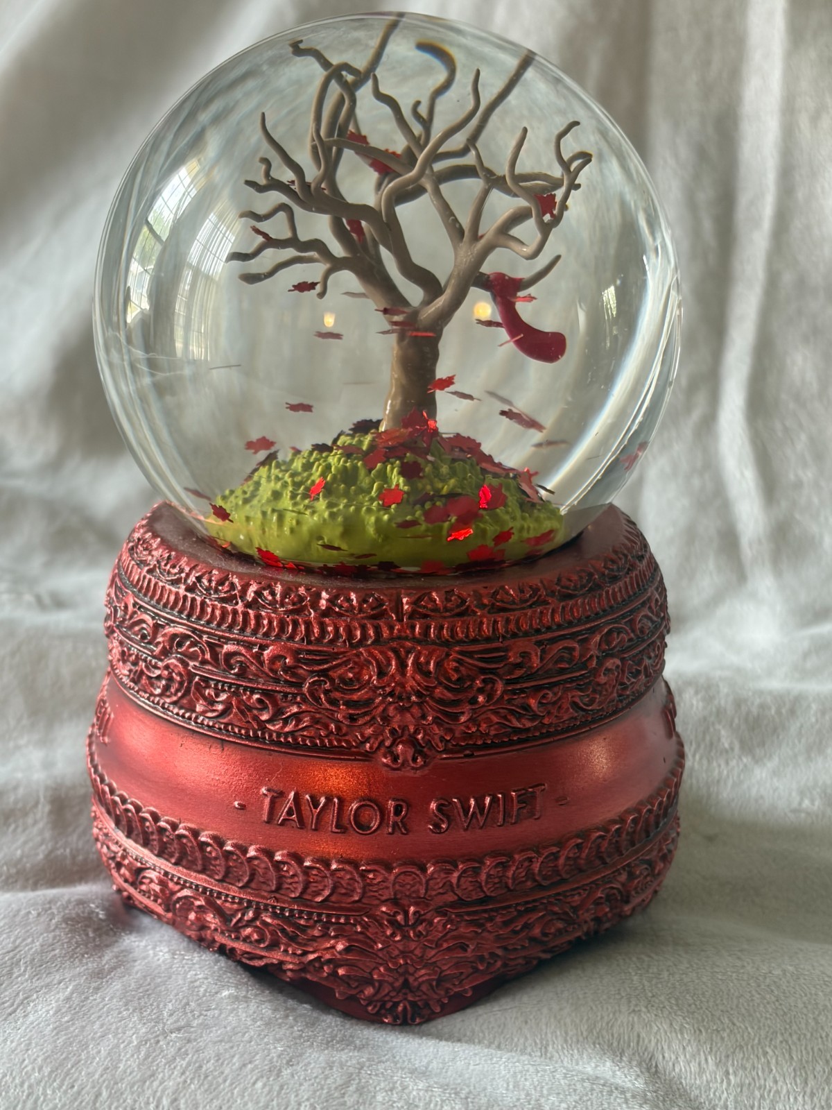 Taylor Swift "All Too Well" 2022 Red Christmas Snow globe