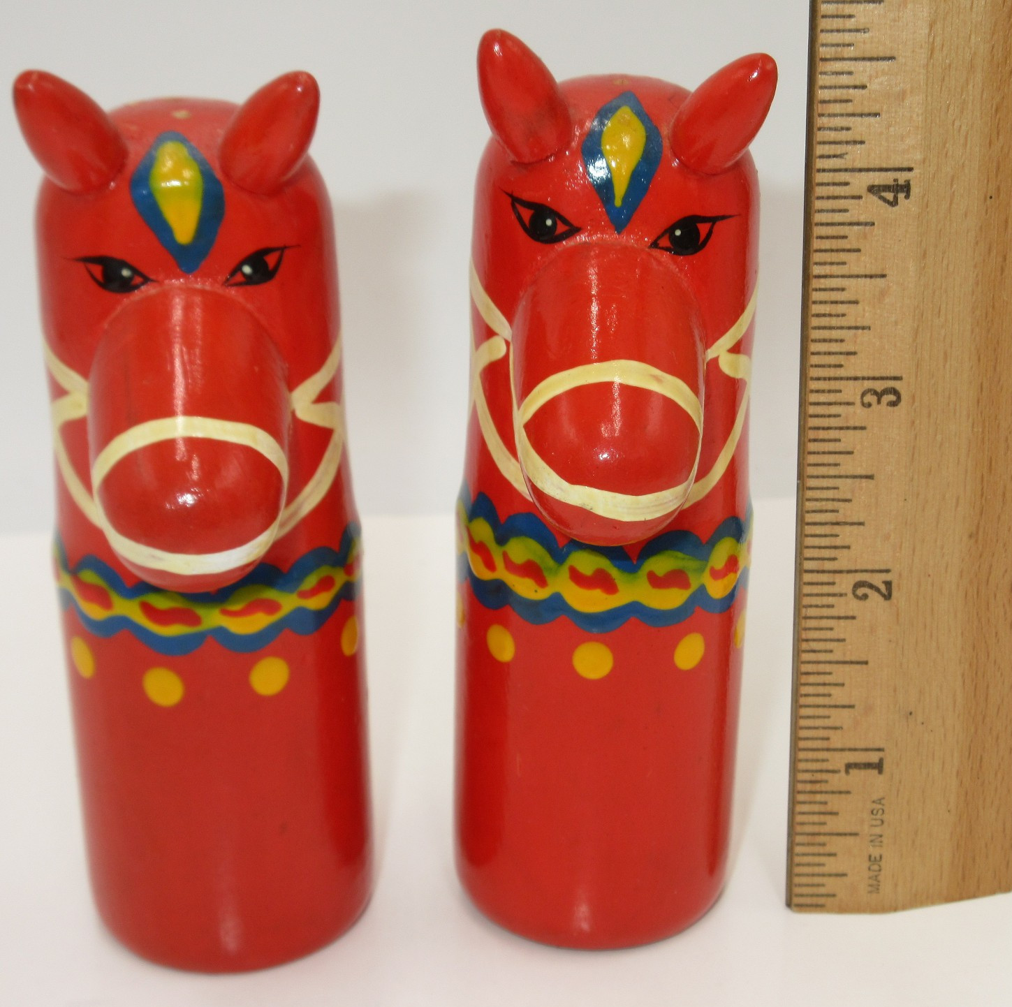 Unusual Vintage Swedish Dala Horse Wooden Salt & Pepper Shakers Figures Unusual Vintage Swedish Dala Horse Wooden Salt & Pepper Shakers Figures